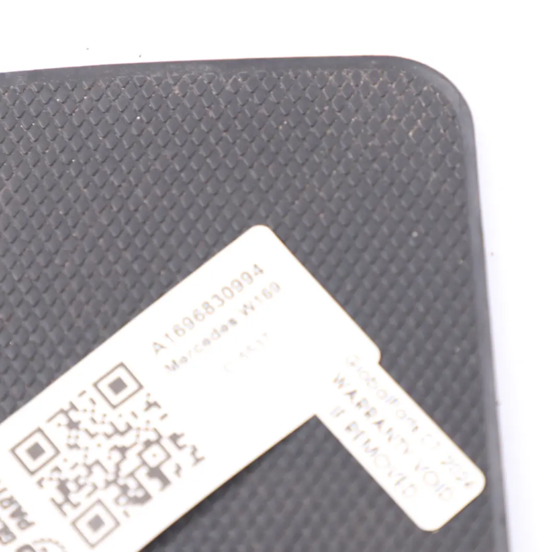 Mata Gumowa do Mercedes W169 o numerze A1696830994 Mercedes W169 Mata Gumowa - SKU A1696830994 - Numer Części A1696830994