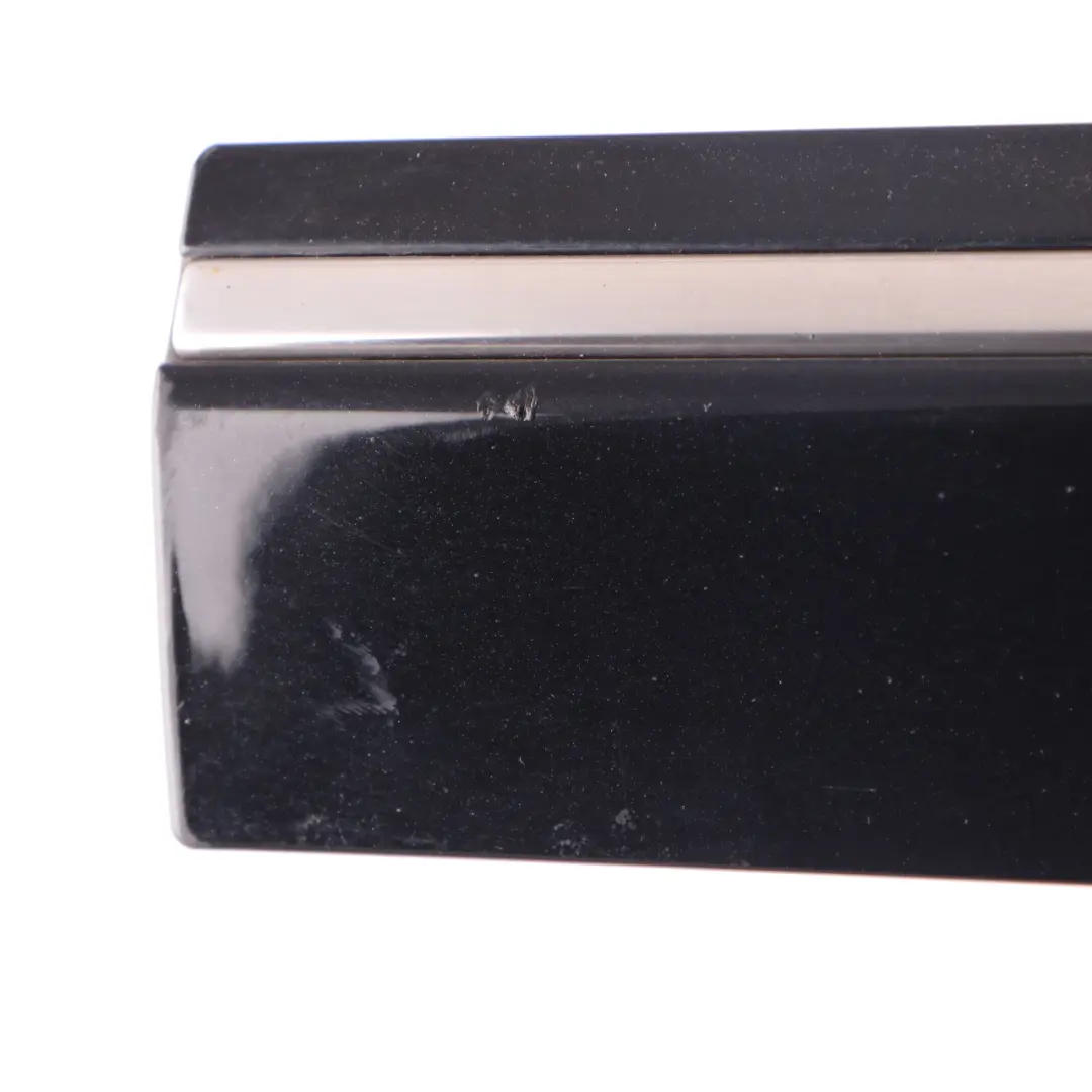 Striscia rivestimento porta posteriore sinistra Nero per Mercedes W245 con numero di parte A1696903562 Mercedes W245 Striscia rivestimento porta posteriore sinistra Nero - SKU A1696903562-KB - Numero di parte A1696903562