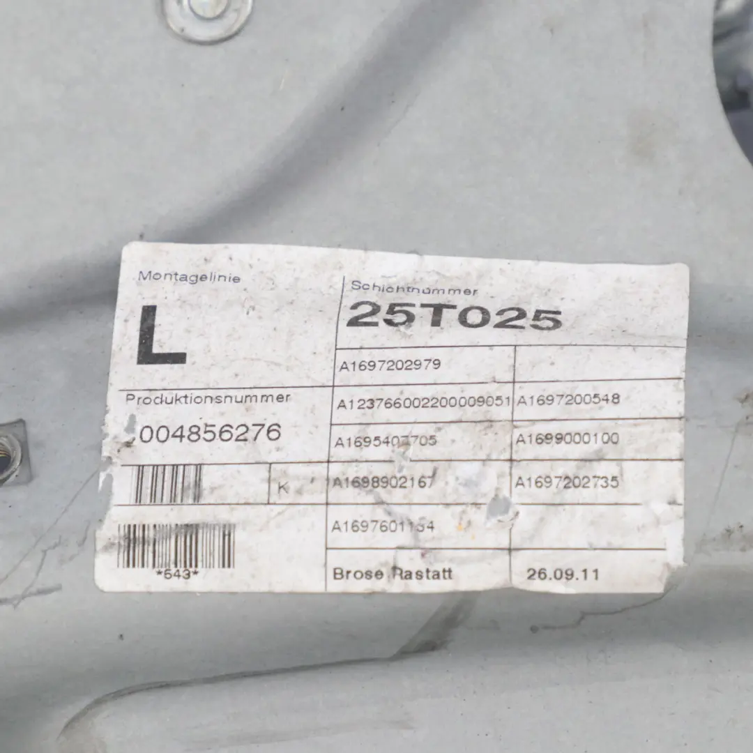 Türkartenhalterung vorne links Elektrischer Fensterheber Regulator für Mercedes W169 mit Teilenummer A1697200979 Mercedes W169 Türkartenhalterung vorne links Elektrischer Fensterheber Regulator - SKU A1697200979-1 - Teilenummer A1697200979