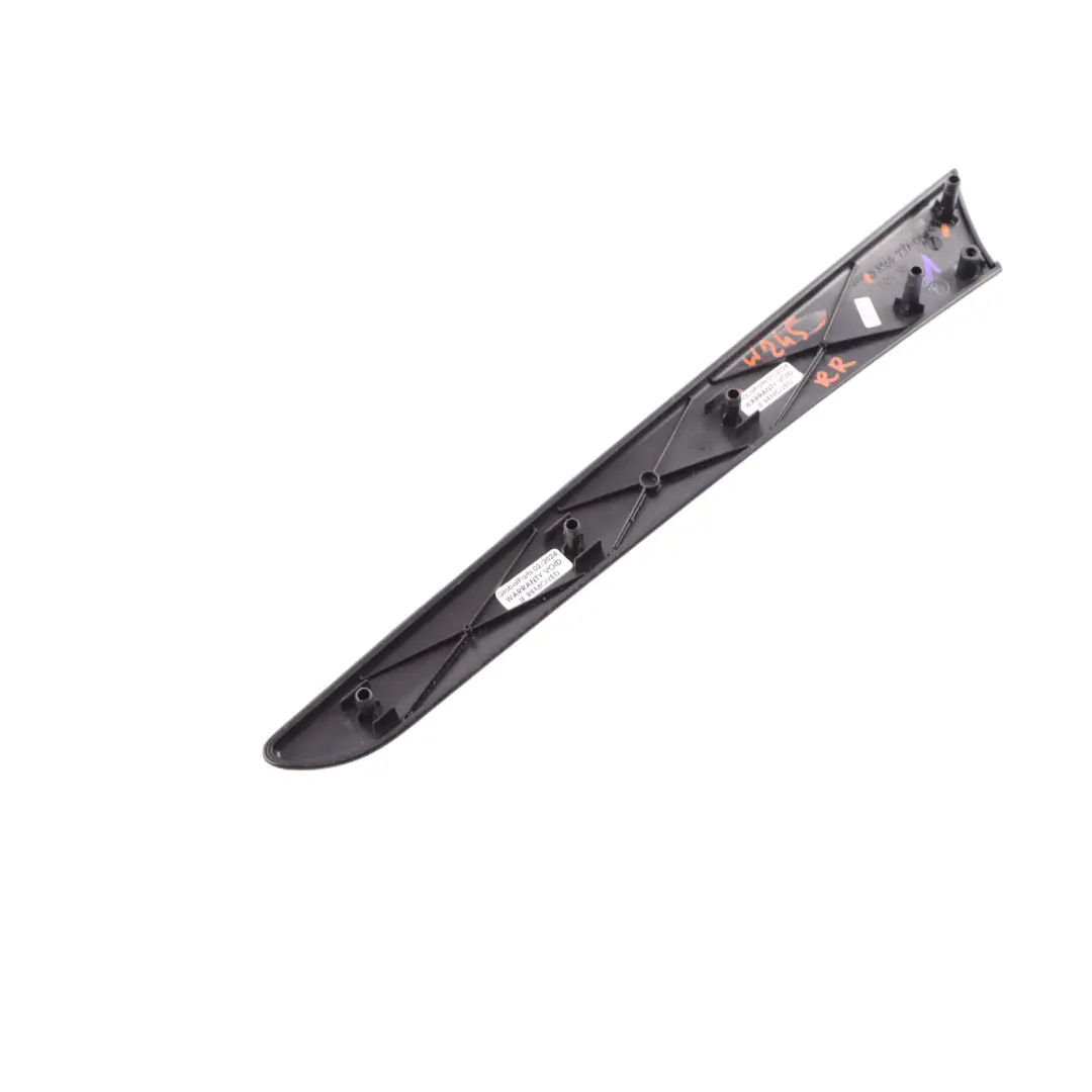 Hinten Rechts Türkarte Zierleiste Aluminium für Mercedes W245 mit Teilenummer A1697370682 Mercedes W245 Hinten Rechts Türkarte Zierleiste Aluminium - SKU A1697370682-1 - Teilenummer A1697370682
