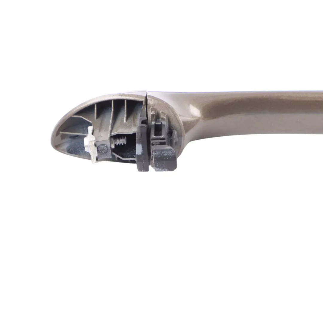 Maniglia porta Mercedes W169 W245 posteriore destra Grab Brown Metallic - 490 per con numero di parte A1697660002 Maniglia porta Mercedes W169 W245 posteriore destra Grab Brown Metallic - 490 - SKU A1697660002-STE - Numero di parte A1697660002