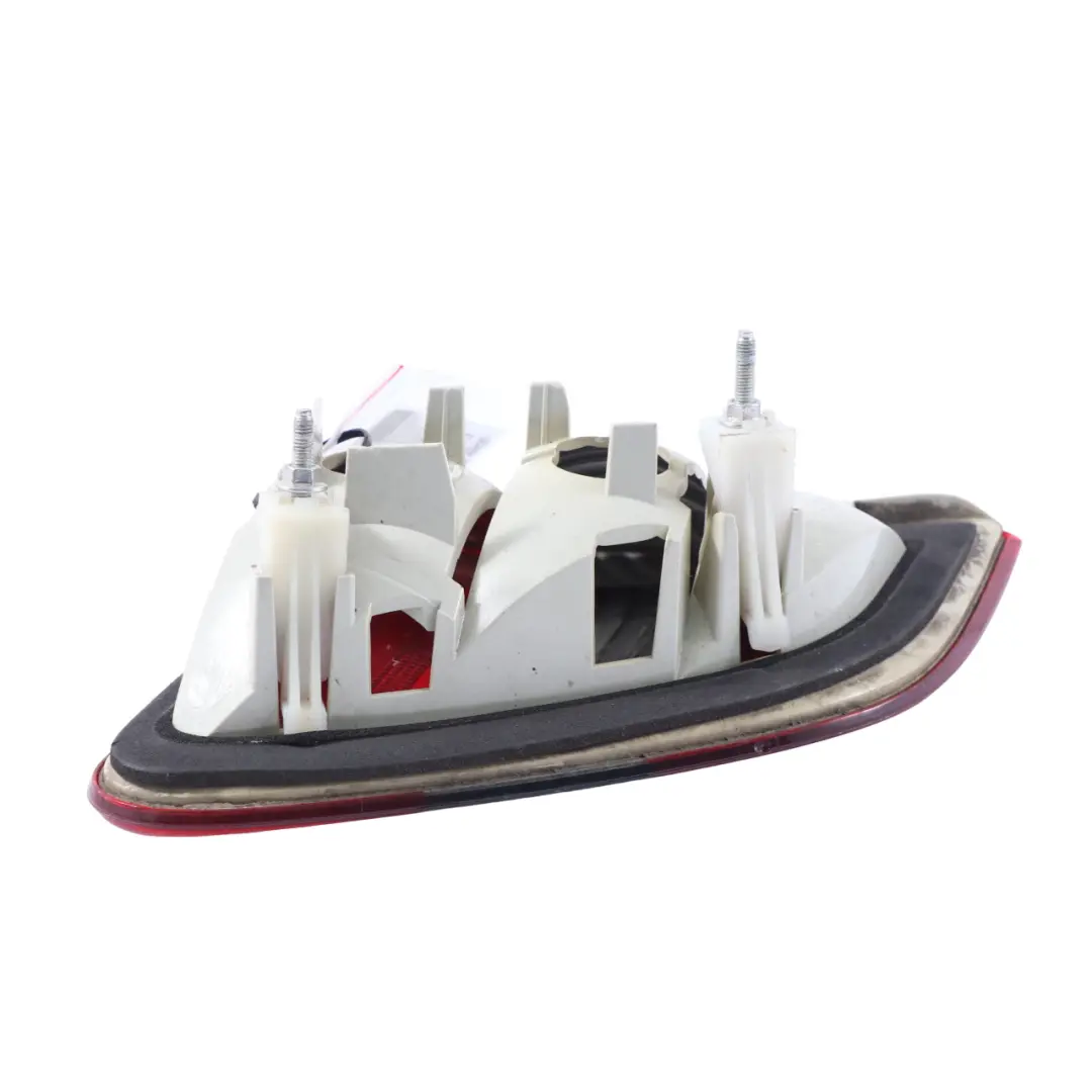 Fanale posteriore destro interno per Mercedes W245 con numero di parte A1698201664 Mercedes W245 Fanale posteriore destro interno - SKU A1698201664-2 - Numero di parte A1698201664