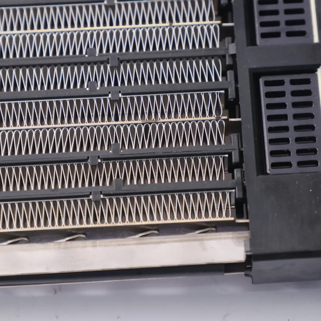 Heizungsbooster Matrix Elektrisch Zusatz A1698300861 für Mercedes W169 W245 mit Teilenummer A1698300261 Mercedes W169 W245 Heizungsbooster Matrix Elektrisch Zusatz A1698300861 - SKU A1698300261-2 - Teilenummer A1698300261