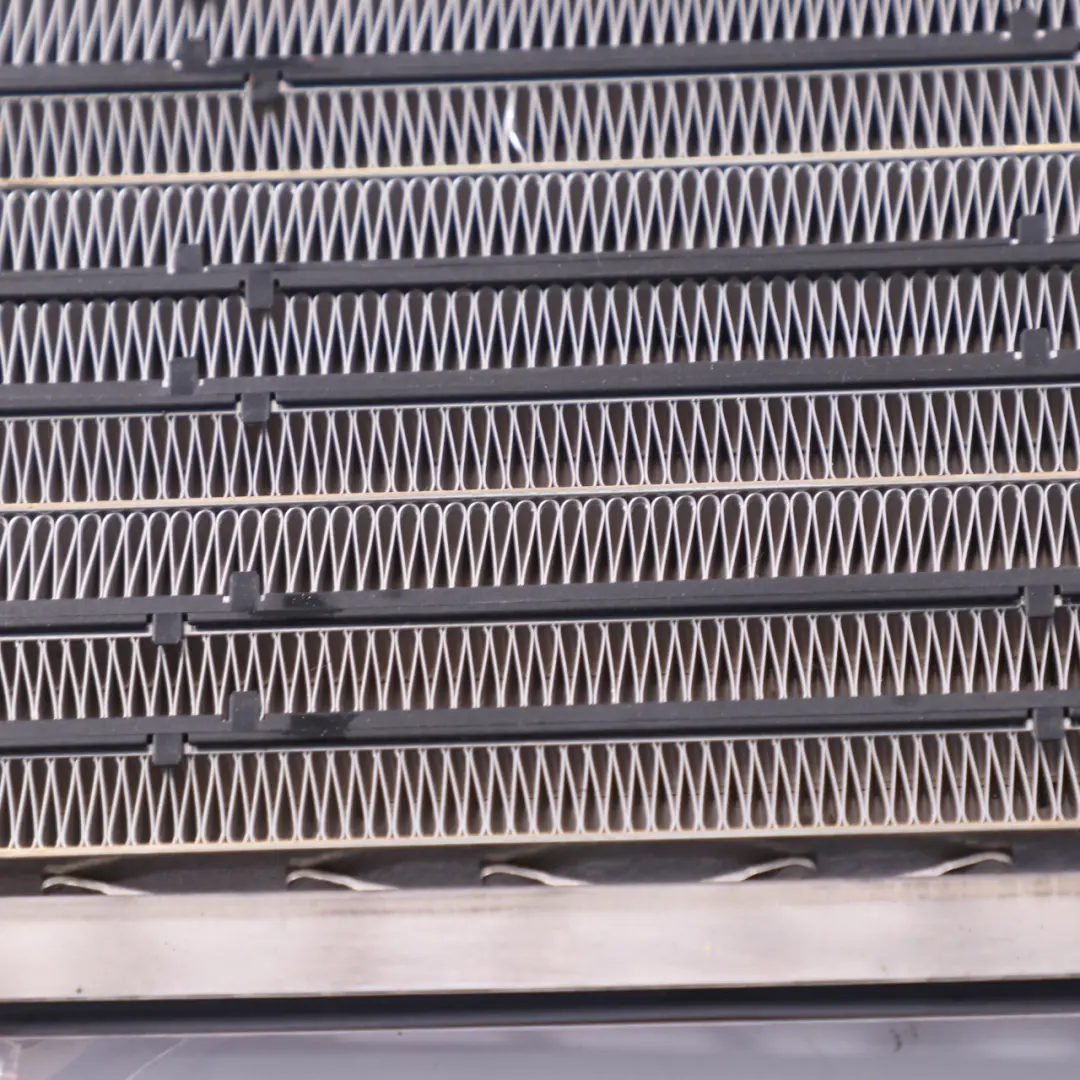 Nagrzewnica Elektryczna A1698300861 do Mercedes W169 W245 o numerze A1698300261 Mercedes W169 W245 Nagrzewnica Elektryczna A1698300861 - SKU A1698300261-2 - Numer Części A1698300261