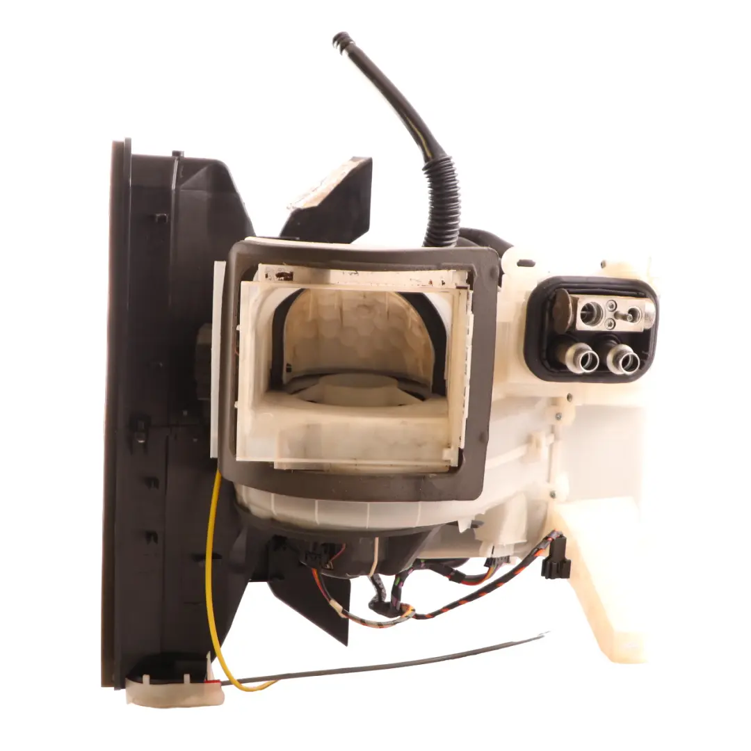 OM266 Air Conditioner Box Core A/C Heater to Mercedes W169 W245 Petrol with Part number A1698303860 Mercedes W169 W245 Petrol OM266 Air Conditioner Box Core A/C Heater - SKU A1698303860 - Part number A1698303860