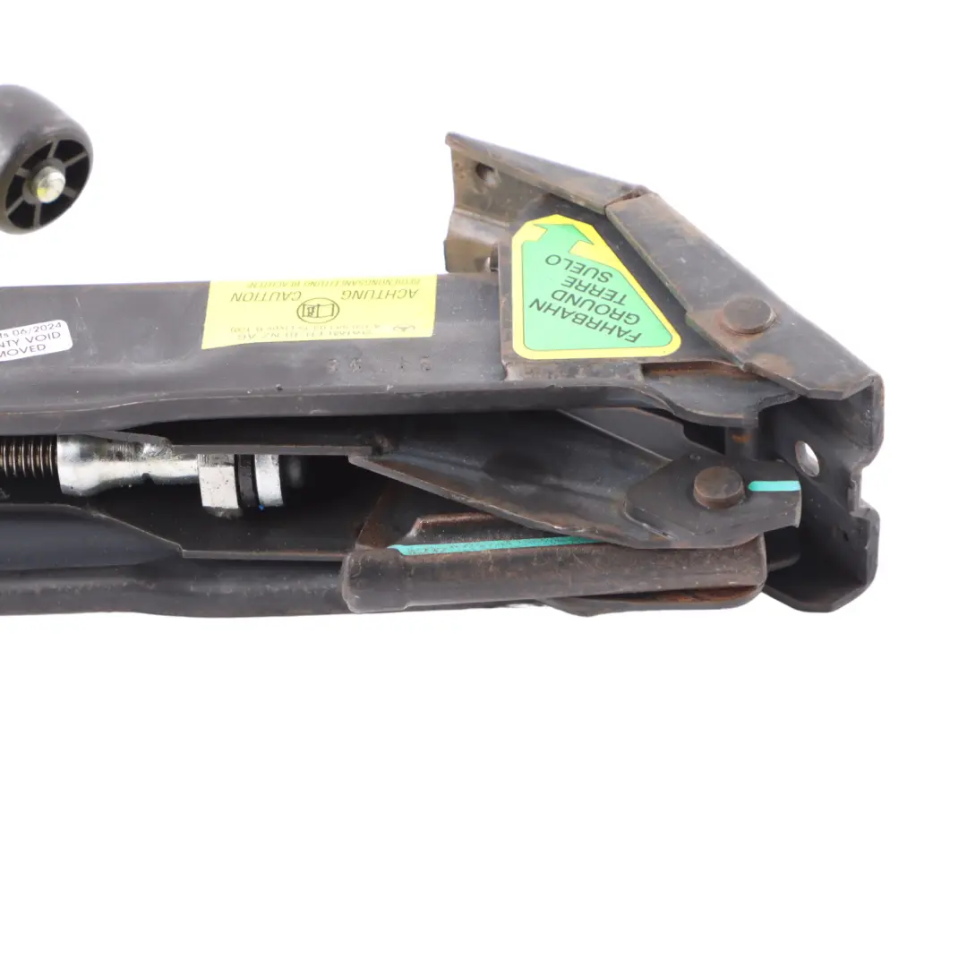 Lifting Jack Car Tool Emergency Wheel Lift to Mercedes SLK R170 with Part number A1705830315 Mercedes SLK R170 Lifting Jack Car Tool Emergency Wheel Lift - SKU A1705830315 - Part number A1705830315