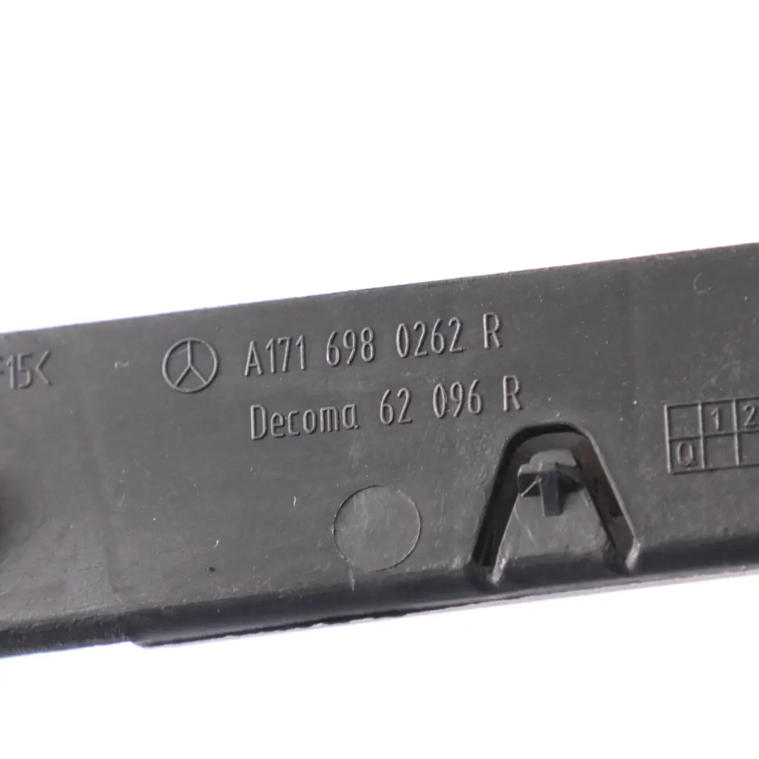 Mercedes SLK R171 Seiten Schwellen Verkleidung Halterung Leiste Vorne Rechts - SKU A1716980262 - Teilenummer A1716980262