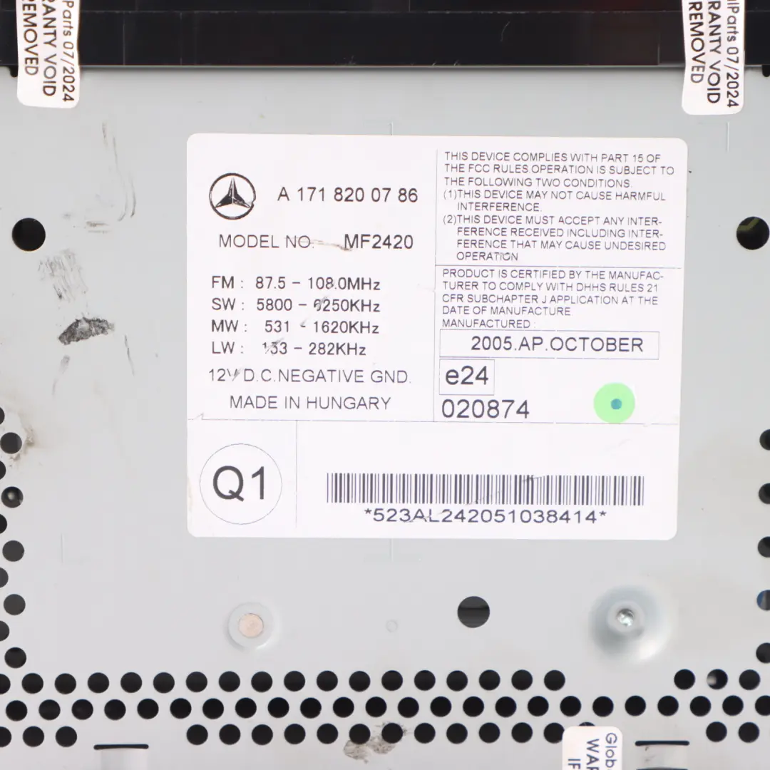 Stereo Radio CD Player Head Unit to Mercedes SLK R171 with Part number A1718200786 Mercedes SLK R171 Stereo Radio CD Player Head Unit - SKU A1718200786-1 - Part number A1718200786