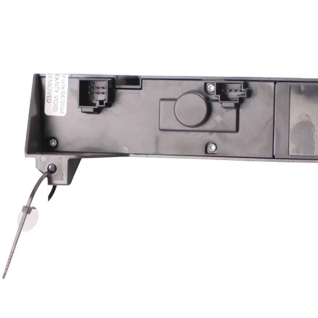 Tableau bord commande l'interrupteur feux détresse pour Mercedes R171 à propos du numéro de pièce A1718207810 Mercedes R171 Tableau bord commande l'interrupteur feux détresse - SKU A1718207810 - Numéro de pièce A1718207810