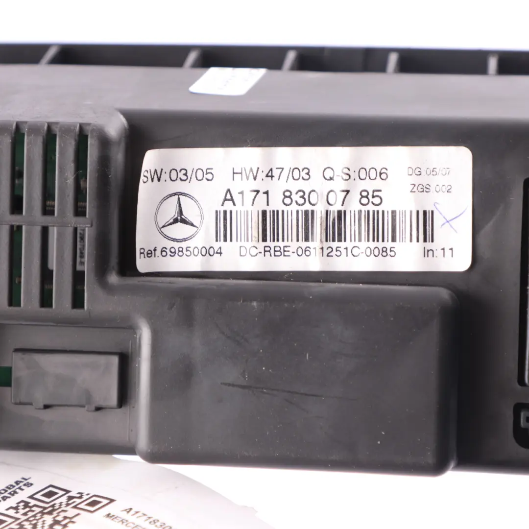 Calentador Climatización Panel De Control Calefacción para Mercedes R171 con número de pieza A1718300785 Mercedes R171 Calentador Climatización Panel De Control Calefacción - SKU A1718300785 - Número de pieza A1718300785