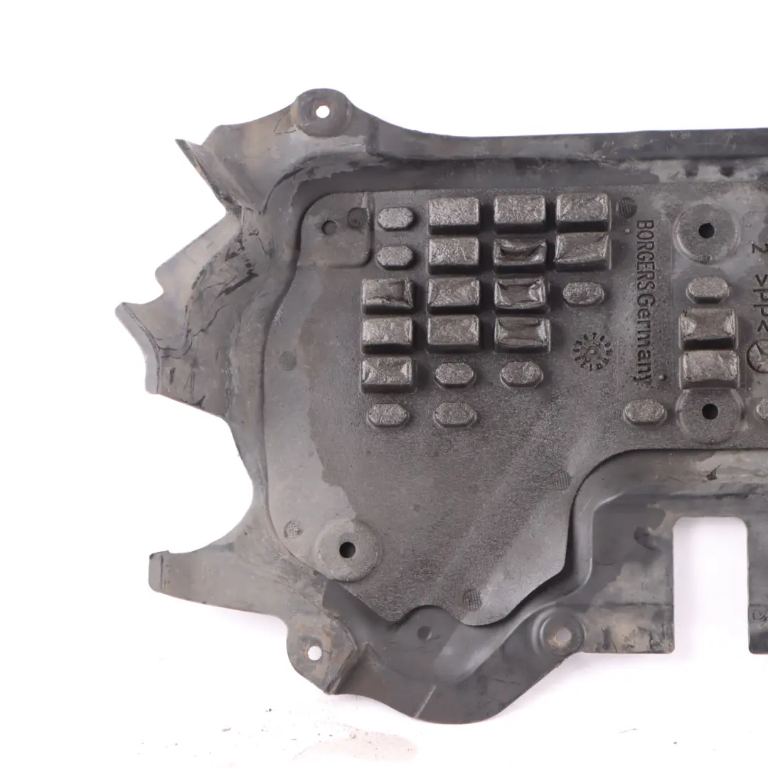 Centrale Isolamento Protezione Motore per Mercedes SLK R172 Scudo con numero di parte A1725200823 Mercedes SLK R172 Scudo Centrale Isolamento Protezione Motore - SKU A1725200823 - Numero di parte A1725200823