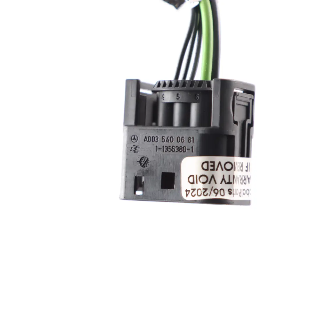 Wiązka Przewodów Kabel Podnośnika Szyby do Mercedes R172 o numerze A1725408705 Mercedes R172 Wiązka Przewodów Kabel Podnośnika Szyby - SKU A1725408705 - Numer Części A1725408705