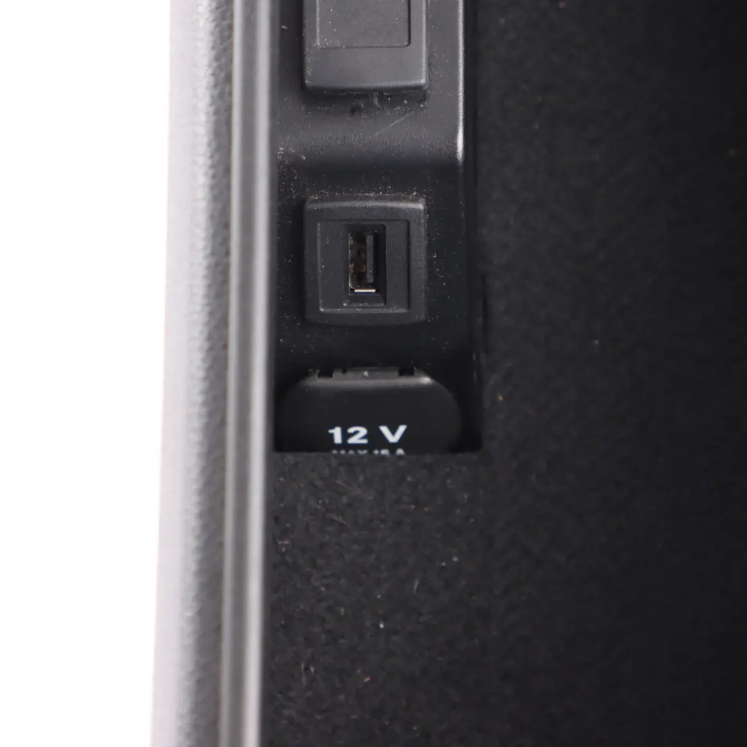 Mercedes SLK R172 Consola Central Apoyabrazos Almacenamiento Negro - SKU A1726802201 - Número de pieza A1726802201