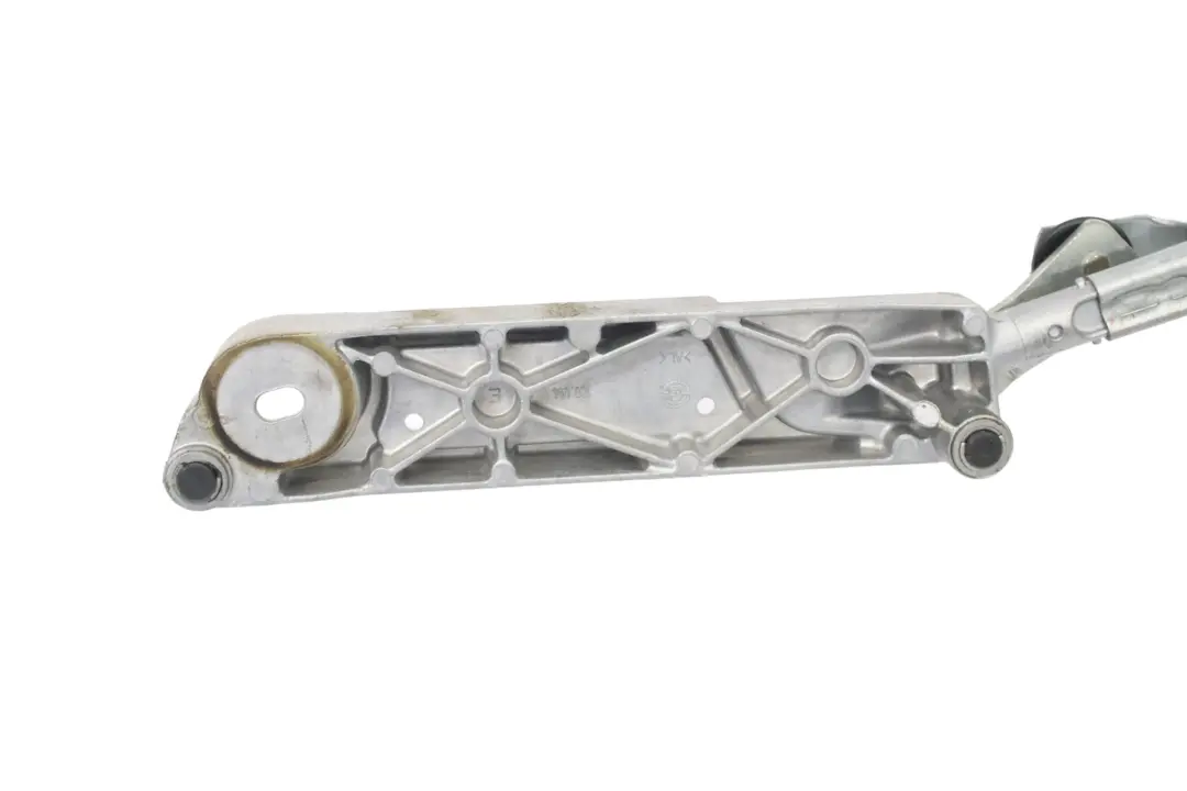 Parabreza anteriore Sistema colegamento tergicristallo per Mercedes R172 con numero di parte A1728200241 Mercedes R172 Parabreza anteriore Sistema colegamento tergicristallo - SKU A1728200241 - Numero di parte A1728200241