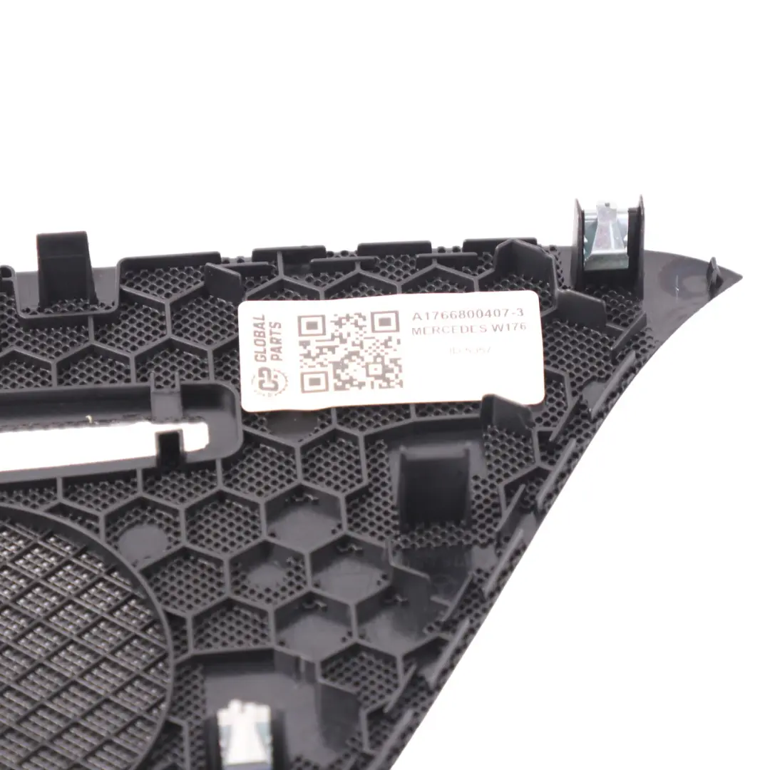 Armaturenbrett Lautsprecher Abdeckung Top Center Schwarz für Mercedes C117 X156 W176 mit Teilenummer A1766800407 Mercedes C117 X156 W176 Armaturenbrett Lautsprecher Abdeckung Top Center Schwarz - SKU A1766800407-3 - Teilenummer A1766800407