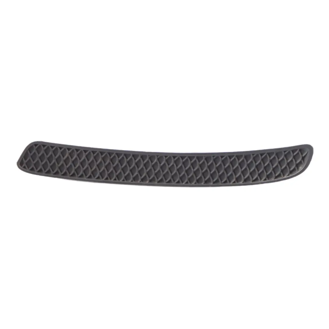 Paraurti posteriore Griglia Pannello Trim Sinistra per Mercedes W176 con numero di parte A1768850153 Mercedes W176 Paraurti posteriore Griglia Pannello Trim Sinistra - SKU A1768850153 - Numero di parte A1768850153