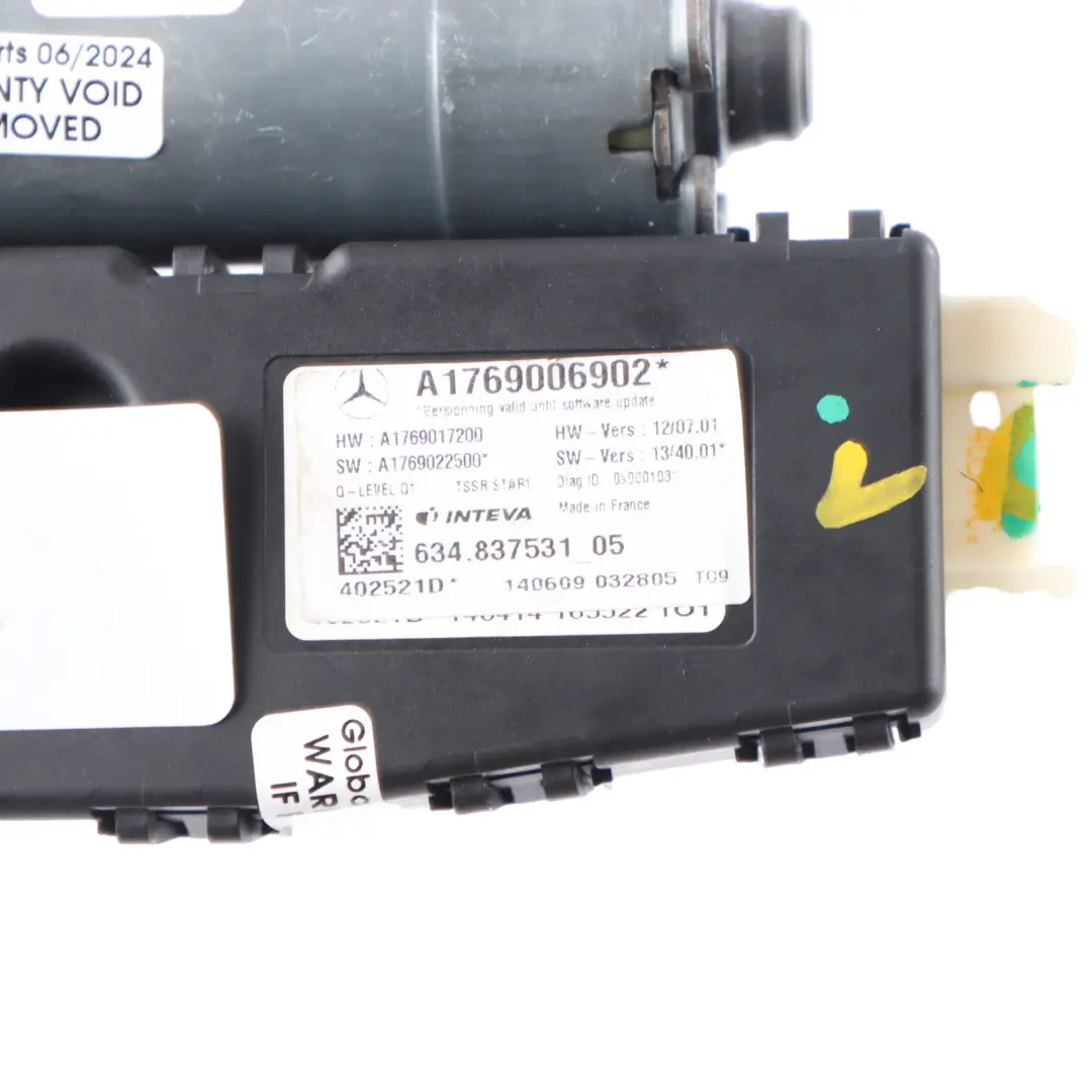 Panoramic Glass Sunroof Control Unit to Mercedes GLA 250 X156 Motor with Part number A1769006902 Mercedes GLA 250 X156 Motor Panoramic Glass Sunroof Control Unit - SKU A1769006902 - Part number A1769006902