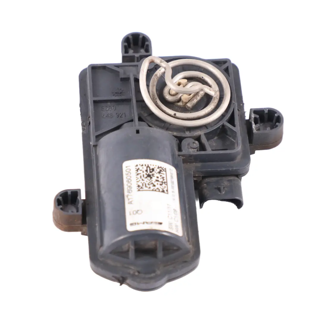 M133 Gasolina Flap Motor Actuador para Mercedes X156 W176 con número de pieza A1769060501 Mercedes X156 W176 M133 Gasolina Flap Motor Actuador - SKU A1769060501 - Número de pieza A1769060501