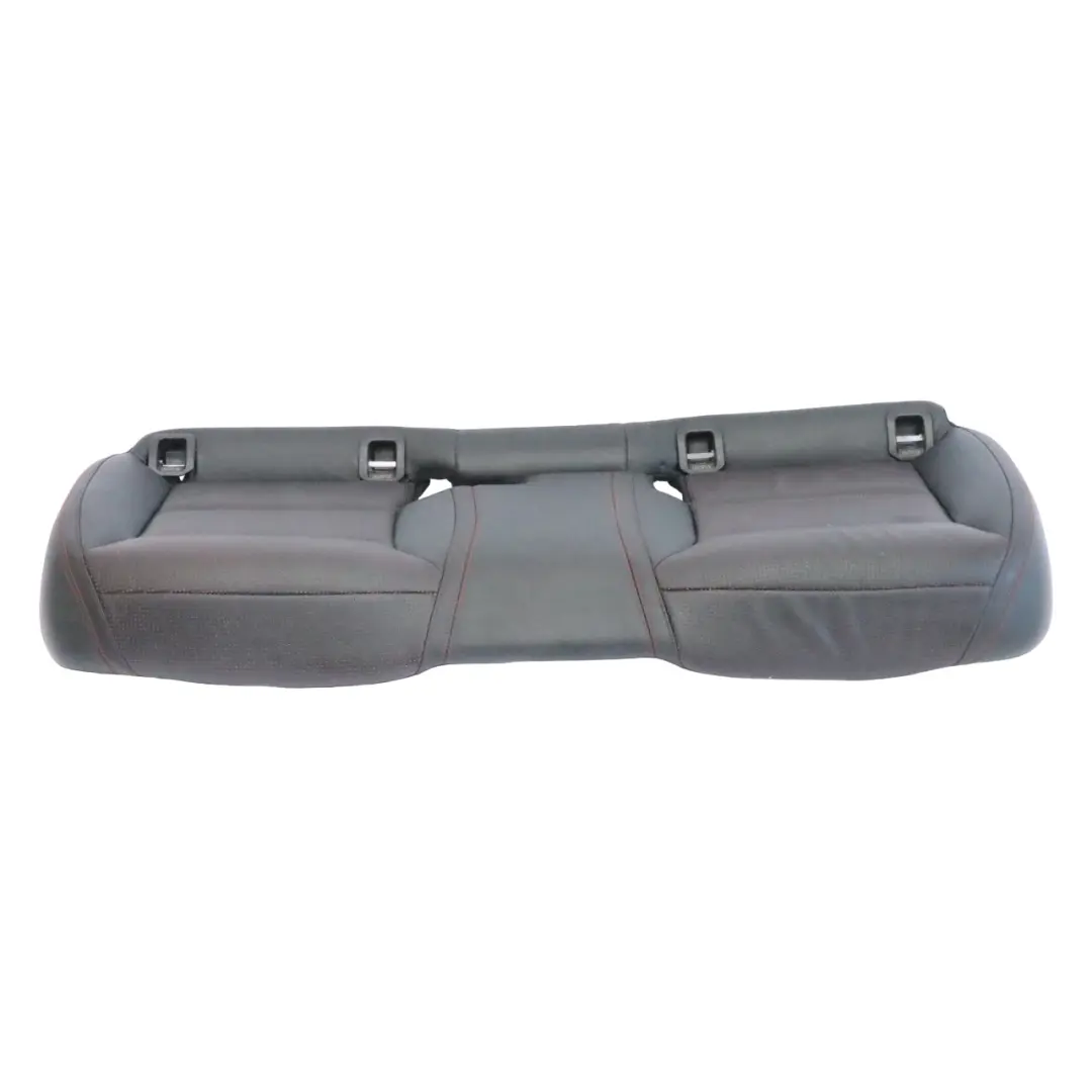 Banquette arrière en cuir Nappa noir avec accents rouges pour Mercedes GLA X156 AMG à propos du numéro de pièce A1769200561 Mercedes GLA X156 AMG Banquette arrière en cuir Nappa noir avec accents rouges - SKU A1769200561-1 - Numéro de pièce A1769200561