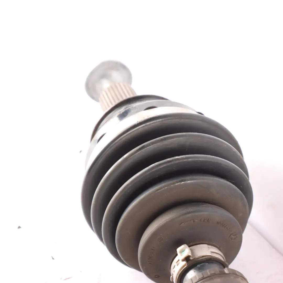 Arbre De Transmission Avant Gauche pour Mercedes W177 à propos du numéro de pièce A1773309401 Mercedes W177 Arbre De Transmission Avant Gauche - SKU A1773309401 - Numéro de pièce A1773309401