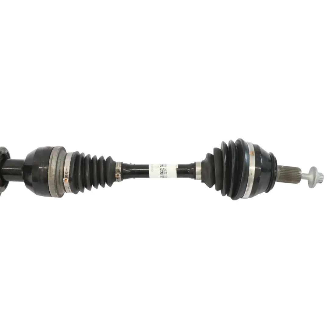 Albero di trasmissione dell'asse anteriore destro A1773300700 per Mercedes C118 con numero di parte A1773309900 Mercedes C118 Albero di trasmissione dell'asse anteriore destro A1773300700 - SKU A1773309900 - Numero di parte A1773309900