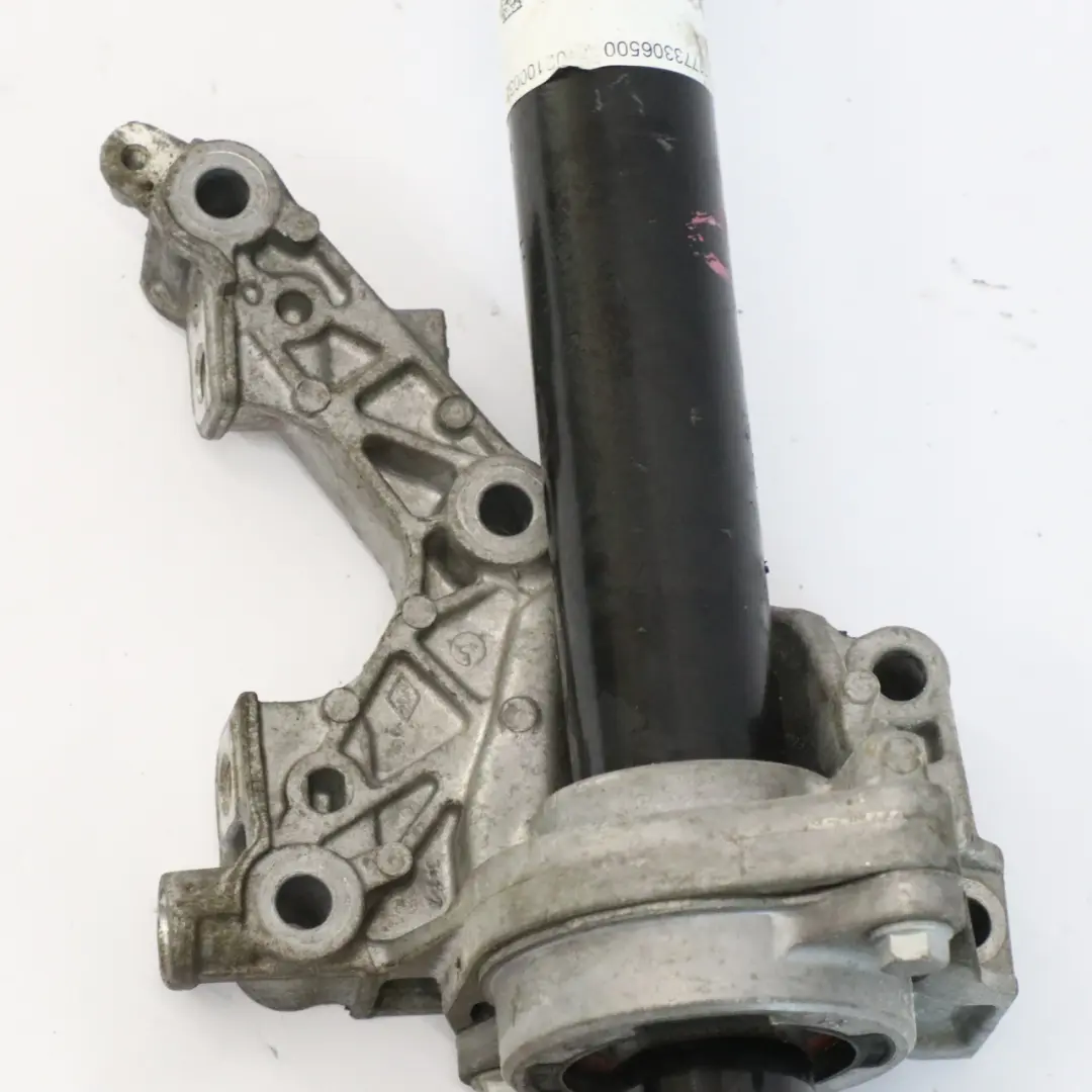 Albero di trasmissione dell'asse anteriore destro A1773300700 per Mercedes C118 con numero di parte A1773309900 Mercedes C118 Albero di trasmissione dell'asse anteriore destro A1773300700 - SKU A1773309900 - Numero di parte A1773309900