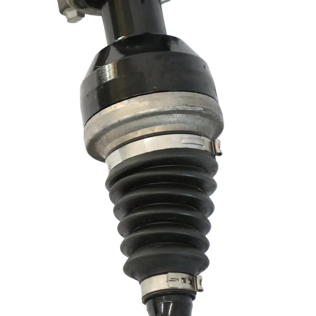 Albero di trasmissione dell'asse anteriore destro A1773300700 per Mercedes C118 con numero di parte A1773309900 Mercedes C118 Albero di trasmissione dell'asse anteriore destro A1773300700 - SKU A1773309900 - Numero di parte A1773309900