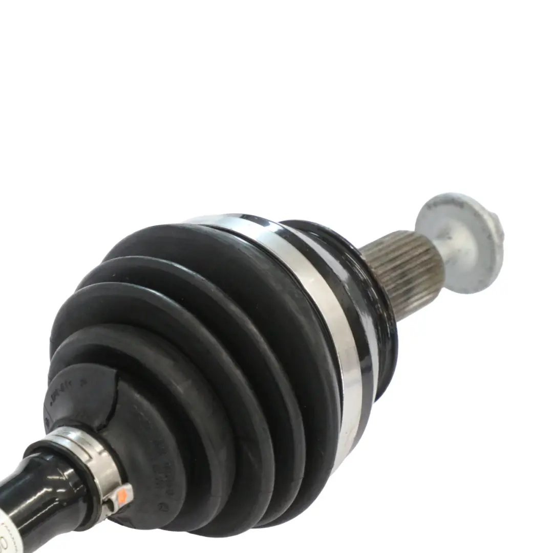 Albero di trasmissione dell'asse anteriore destro A1773300700 per Mercedes C118 con numero di parte A1773309900 Mercedes C118 Albero di trasmissione dell'asse anteriore destro A1773300700 - SKU A1773309900 - Numero di parte A1773309900