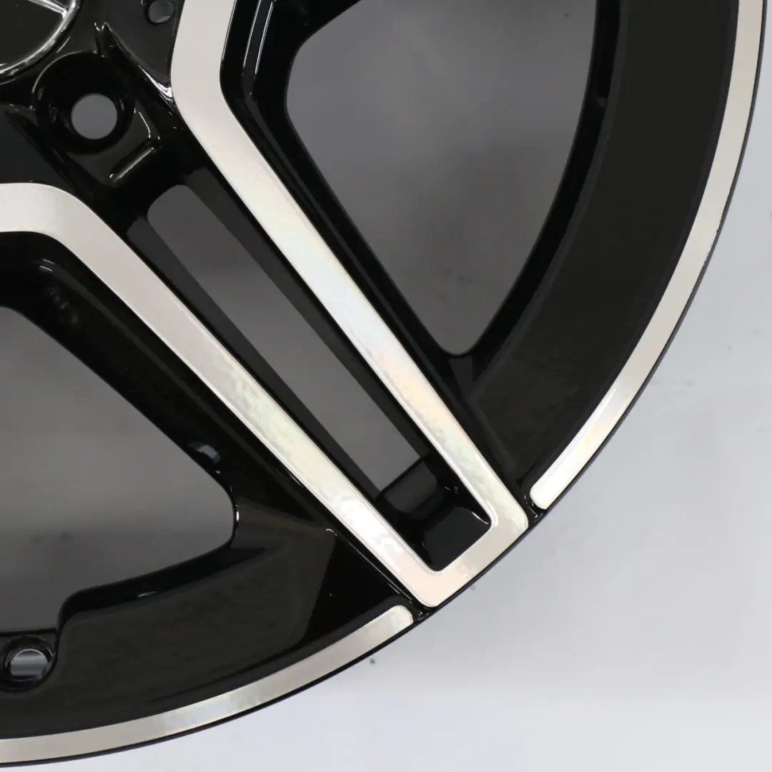 Alloy Wheel Rim 5 Double Spoke 18" 7,5J ET:49 to Mercedes W177 V177 AMG with Part number A1774011500 Mercedes W177 V177 AMG Alloy Wheel Rim 5 Double Spoke 18" 7,5J ET:49 - SKU A1774011500 - Part number A1774011500