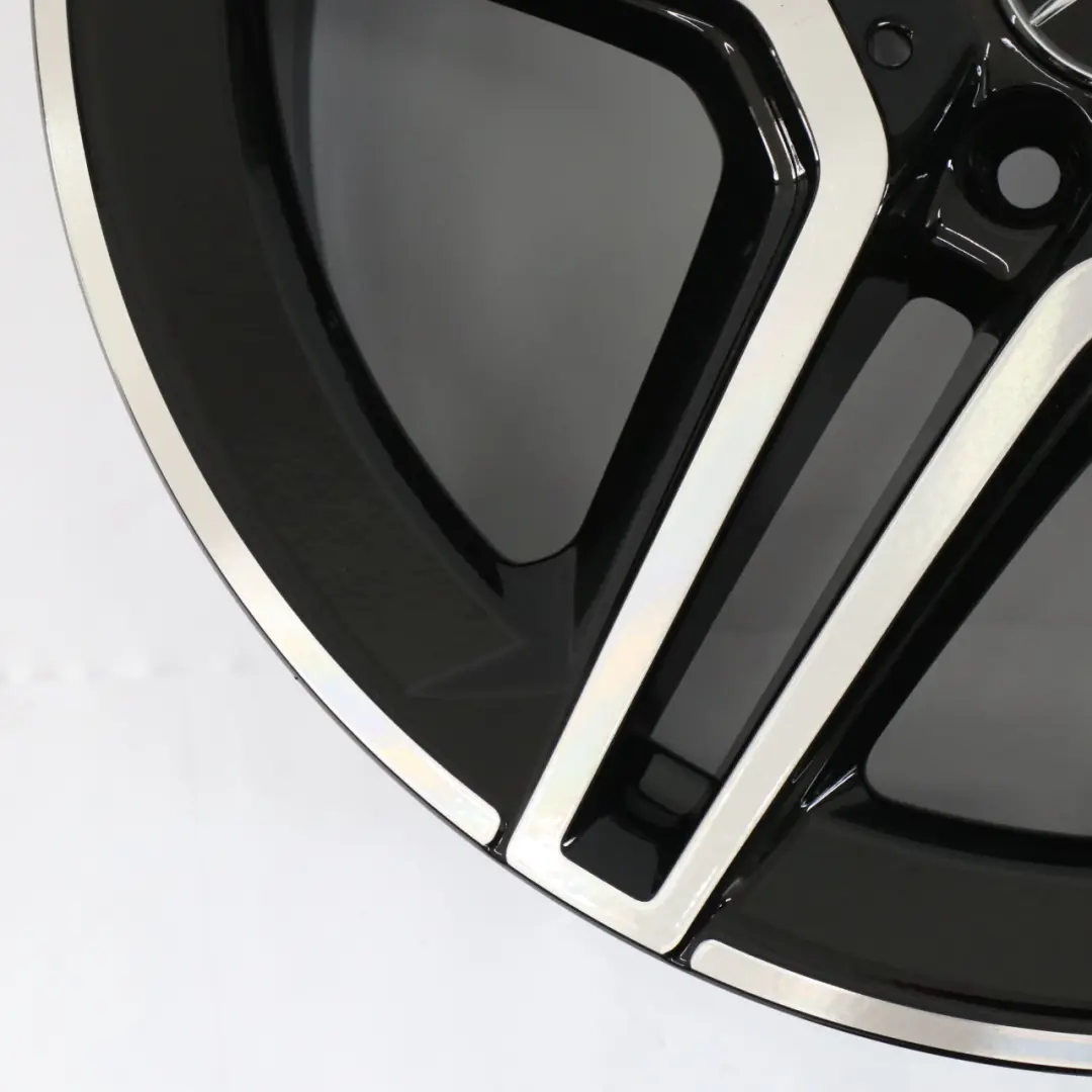 Alloy Wheel Rim 5 Double Spoke 18" 7,5J ET:49 to Mercedes W177 V177 AMG with Part number A1774011500 Mercedes W177 V177 AMG Alloy Wheel Rim 5 Double Spoke 18" 7,5J ET:49 - SKU A1774011500 - Part number A1774011500