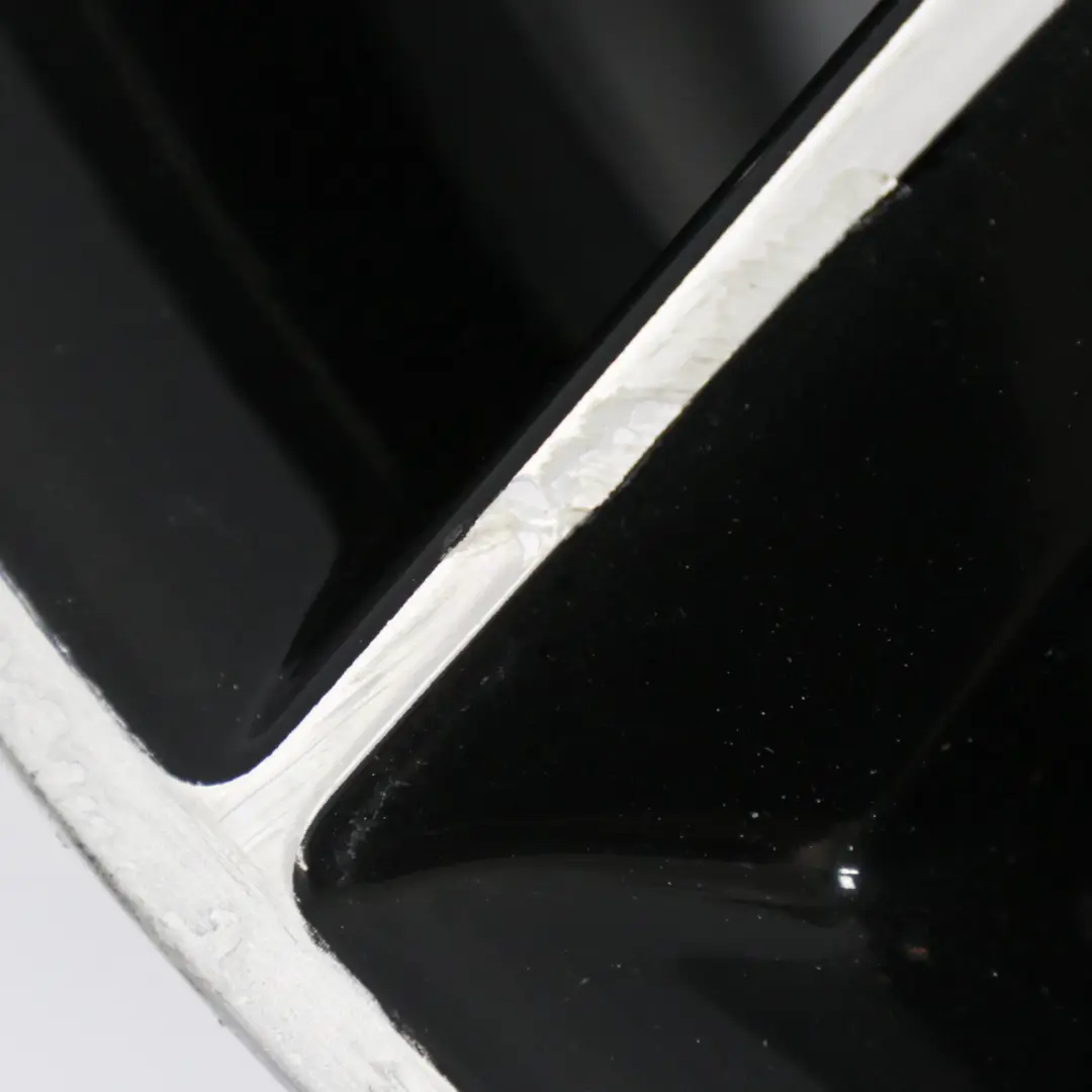 Leicht Metall Felge 19" ET:49 7,5J für Mercedes W177 W247 AMG mit Teilenummer A1774011600 Mercedes W177 W247 AMG Leicht Metall Felge 19" ET:49 7,5J - SKU A1774011600-2 - Teilenummer A1774011600