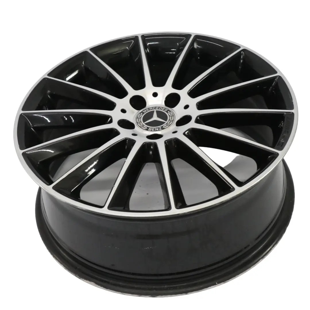 Cerchio in Lega 19" 14 Razze ET:49 7,5J per Mercedes C118 W177 W247 AMG con numero di parte A1774011600 Mercedes C118 W177 W247 AMG Cerchio in Lega 19" 14 Razze ET:49 7,5J - SKU A1774011600-2 - Numero di parte A1774011600