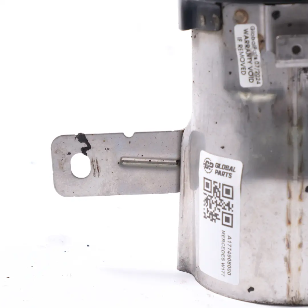 Embout tuyau d'échappement arrière droit pour Mercedes W177 AMG à propos du numéro de pièce A1774908000 Mercedes W177 AMG Embout tuyau d'échappement arrière droit - SKU A1774908000 - Numéro de pièce A1774908000