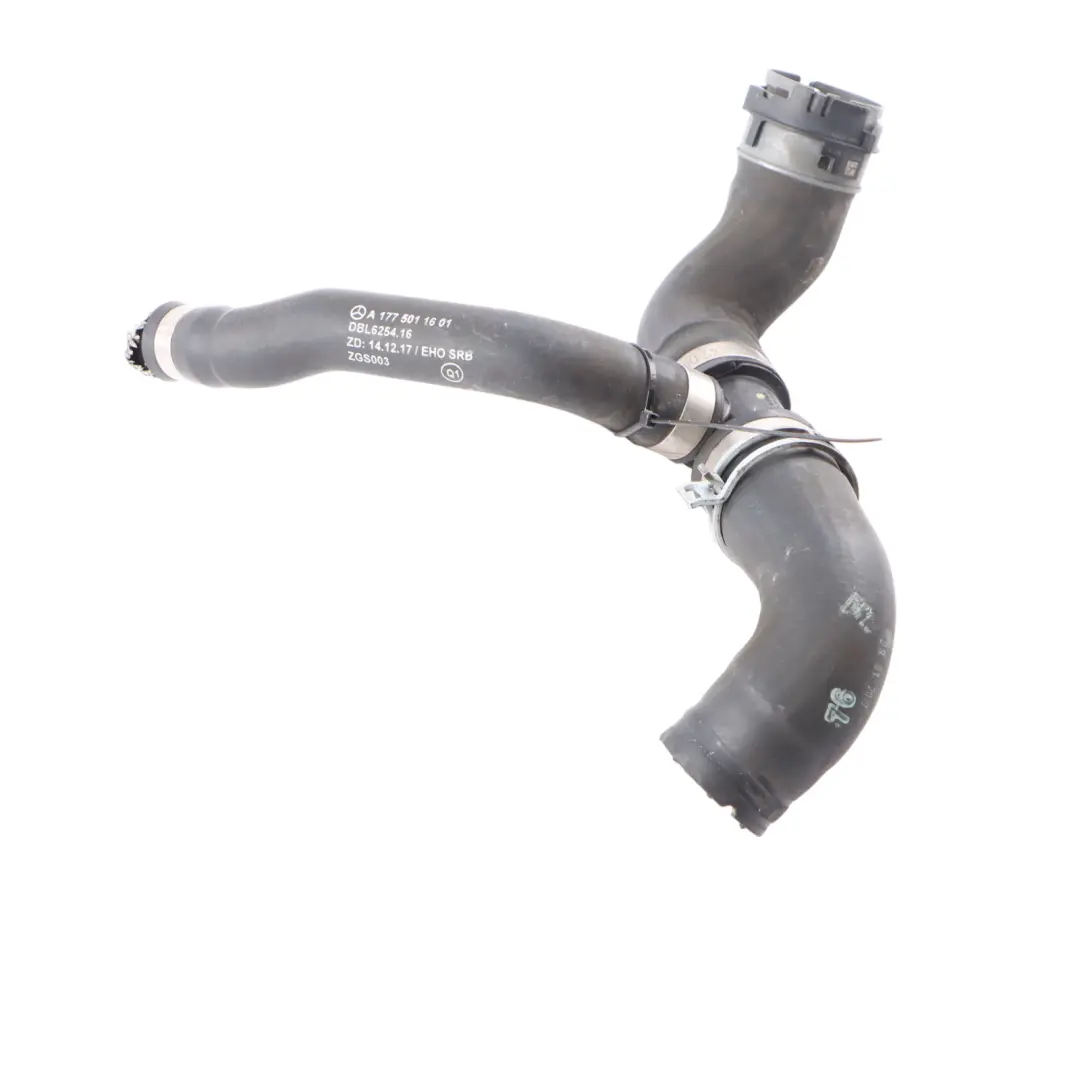 Wasserrohr Kühler Rechts Kühlschlauch für Mercedes W177 mit Teilenummer A1775011601 Mercedes W177 Wasserrohr Kühler Rechts Kühlschlauch - SKU A1775011601 - Teilenummer A1775011601