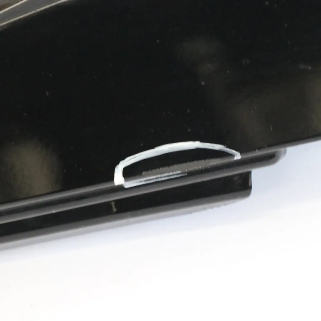 Gonna laterale destra copertura soglia porta W247 Kosmos Black 191 per Mercedes W177 con numero di parte A1776980200 Mercedes W177 Gonna laterale destra copertura soglia porta W247 Kosmos Black 191 - SKU A1776980200-KB1 - Numero di parte A1776980200