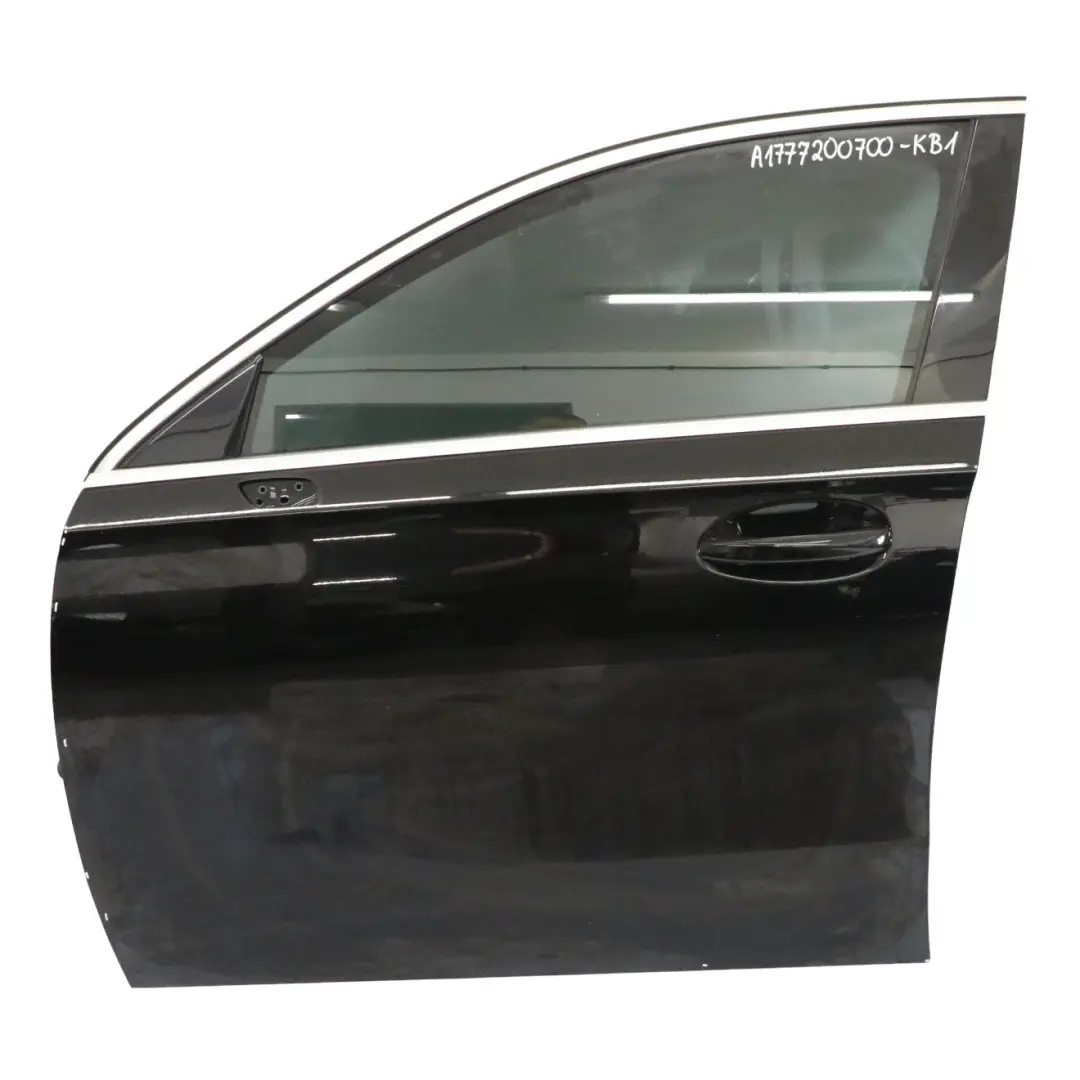 Porta anteriore sinistra Kosmos Cosmic Black Metallic - 191 per Mercedes W177 con numero di parte A1777200700 Mercedes W177 Porta anteriore sinistra Kosmos Cosmic Black Metallic - 191 - SKU A1777200700-KB1 - Numero di parte A1777200700