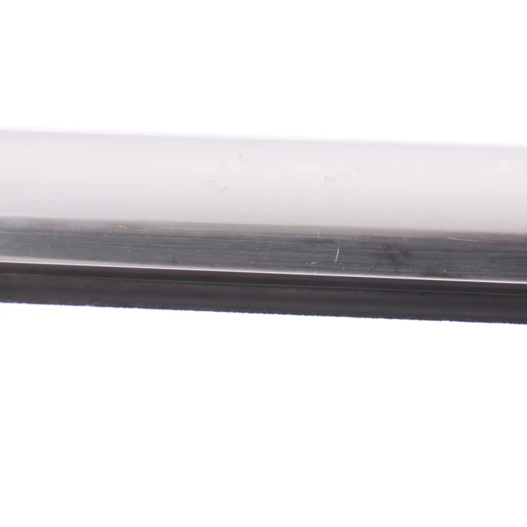 Mercedes W177 Puerta Ventana Exterior Tira Rail Cromo Delantero Izquierdo - SKU A1777250300 - Número de pieza A1777250300