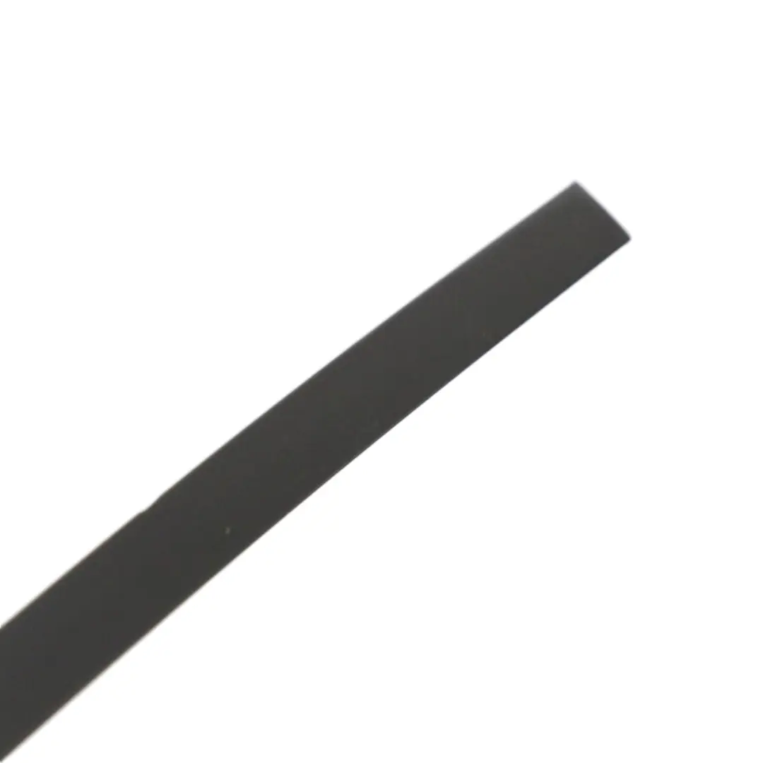 Barre garniture vitre porte avant gauche AMG pour Mercedes W177 à propos du numéro de pièce A1777254700 Mercedes W177 Barre garniture vitre porte avant gauche AMG - SKU A1777254700 - Numéro de pièce A1777254700