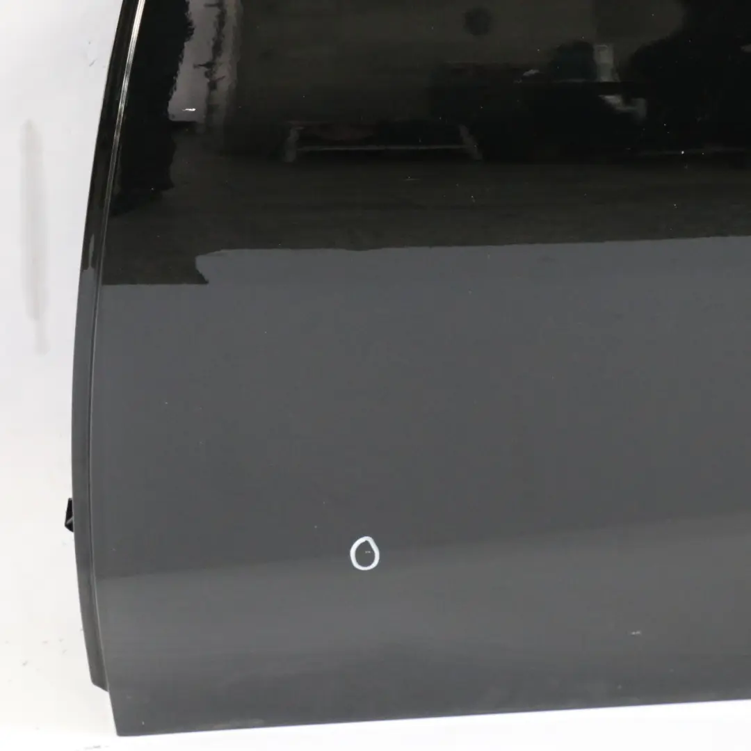 Porta posteriore sinistra Kosmos Cosmic Black Metallic - 191 per Mercedes W177 con numero di parte A1777301300 Mercedes W177 Porta posteriore sinistra Kosmos Cosmic Black Metallic - 191 - SKU A1777301300-KB2 - Numero di parte A1777301300