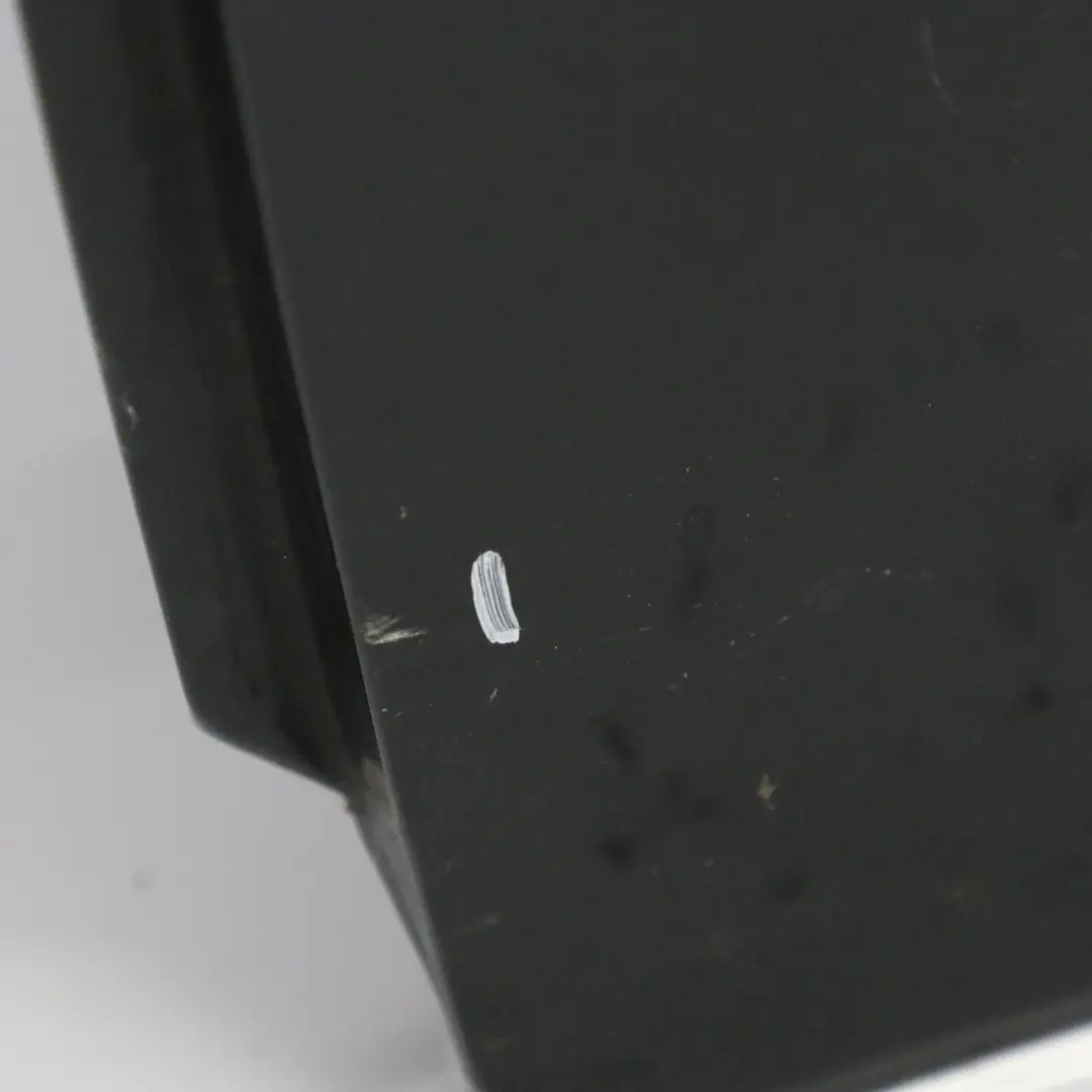 Puerta Trasera Izquierda Kosmos Negro Cósmico Metalizado - 191 para Mercedes W177 con número de pieza A1777301300 Mercedes W177 Puerta Trasera Izquierda Kosmos Negro Cósmico Metalizado - 191 - SKU A1777301300-KB3 - Número de pieza A1777301300