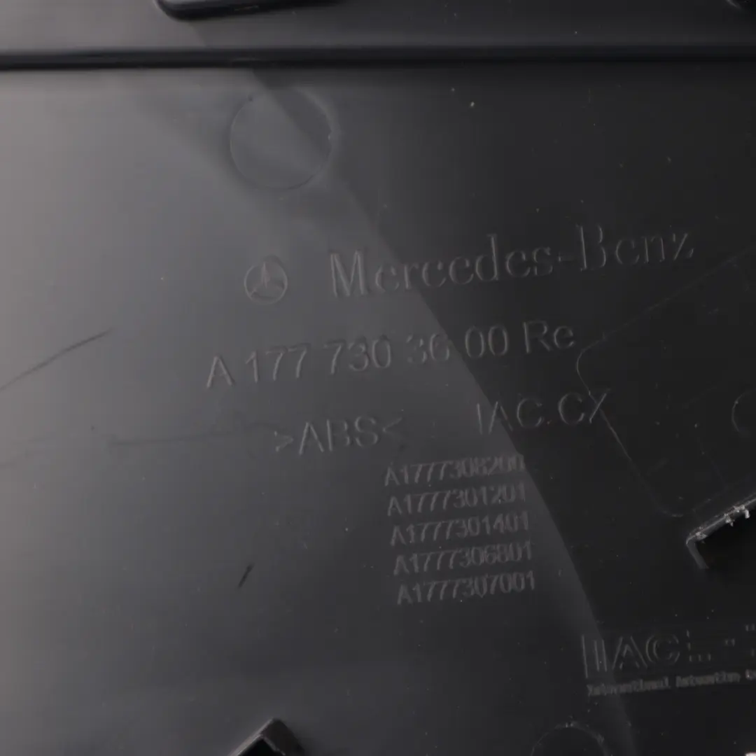 Mercedes V177 W177 Boczek Drzwi Prawy Tył Materiał Czarny Czerwona Nić - SKU A1777303200-2 - Numer Części A1777303200