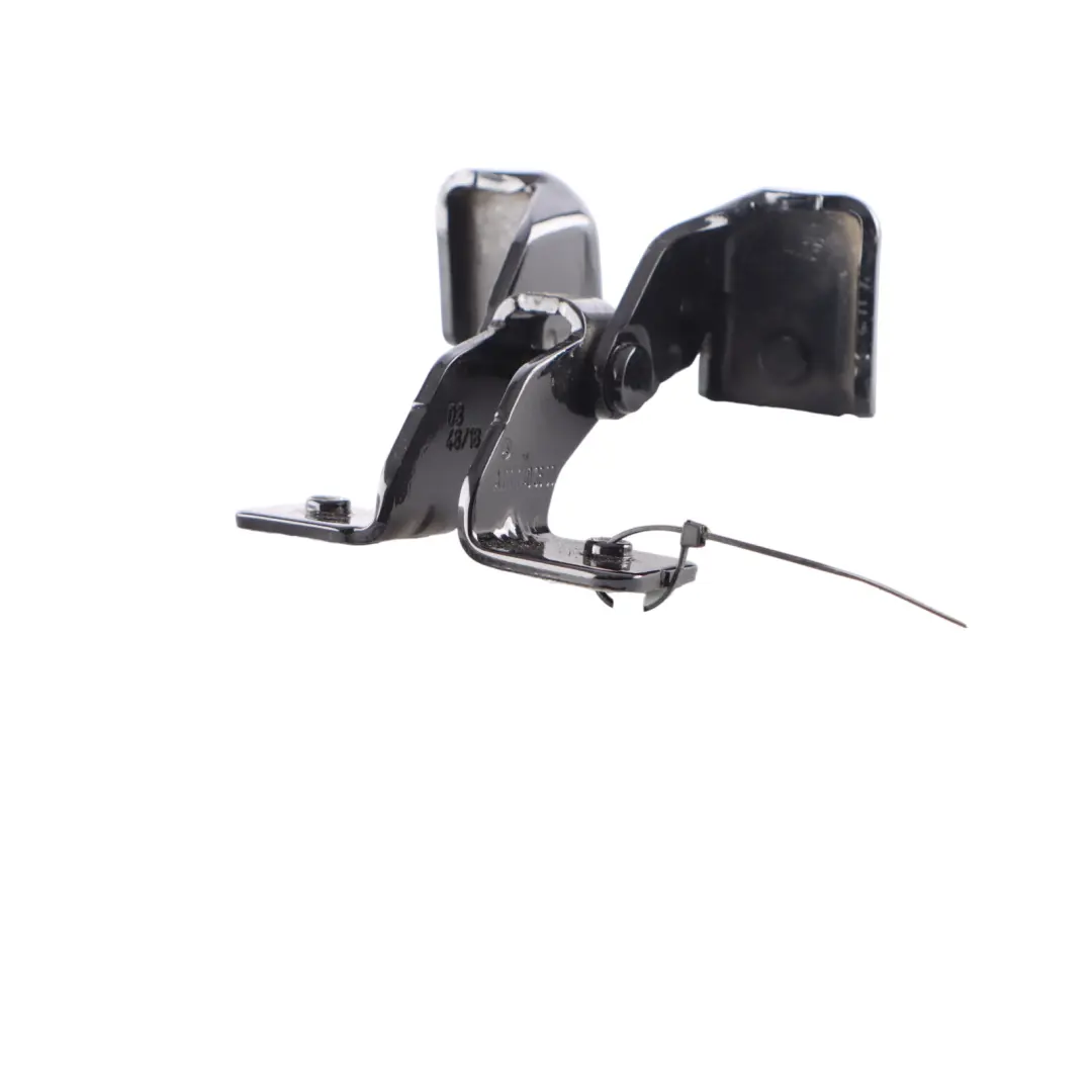Portón trasero Bisagra derecha maletero Cosmic Black Metallic 191 para Mercedes W177 con número de pieza A1777403600 Mercedes W177 Portón trasero Bisagra derecha maletero Cosmic Black Metallic 191 - SKU A1777403600-KB - Número de pieza A1777403600