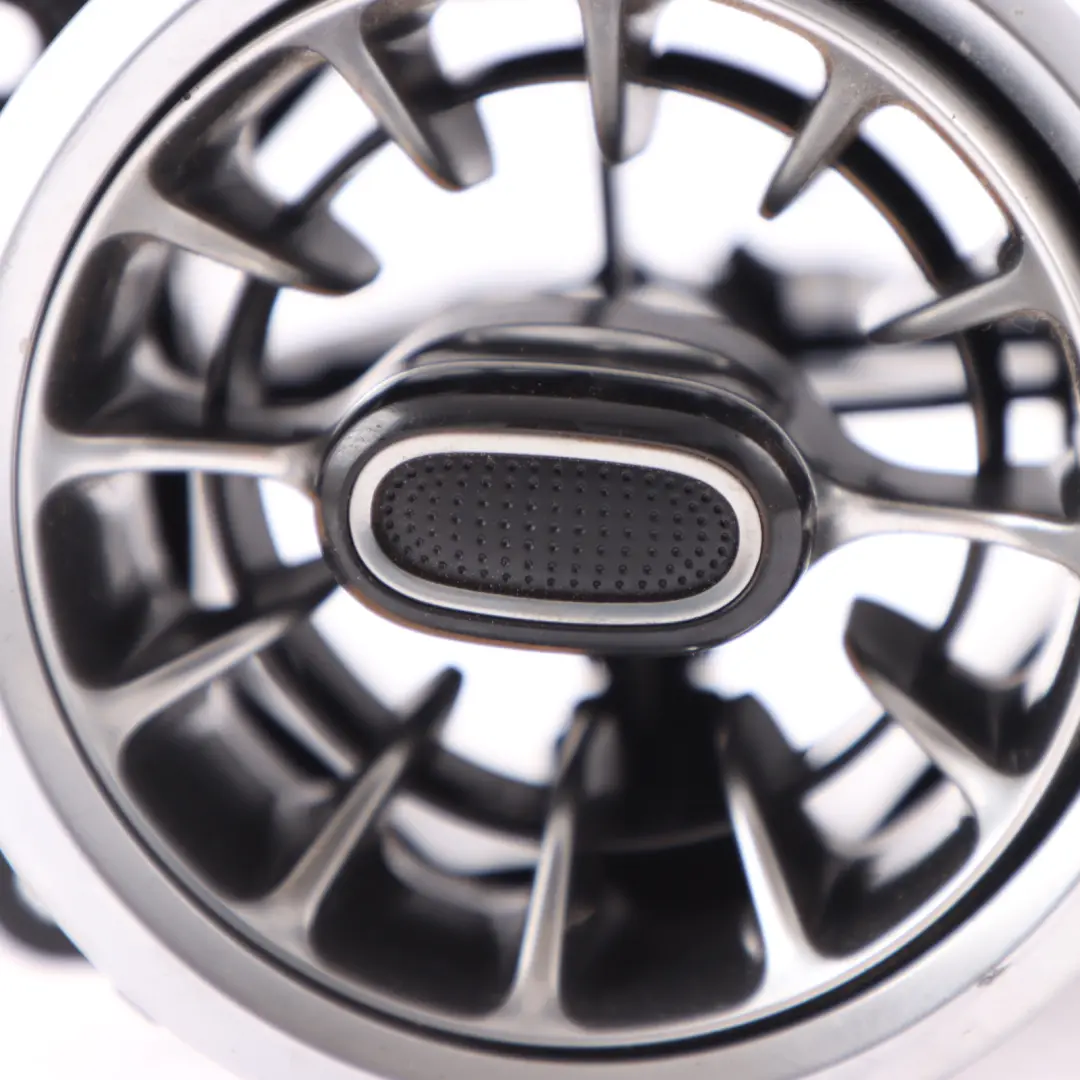 Ventola d'aria cruscotto ugello anteriore per Mercedes W177 con numero di parte A1778306502 Mercedes W177 Ventola d'aria cruscotto ugello anteriore - SKU A1778306502 - Numero di parte A1778306502