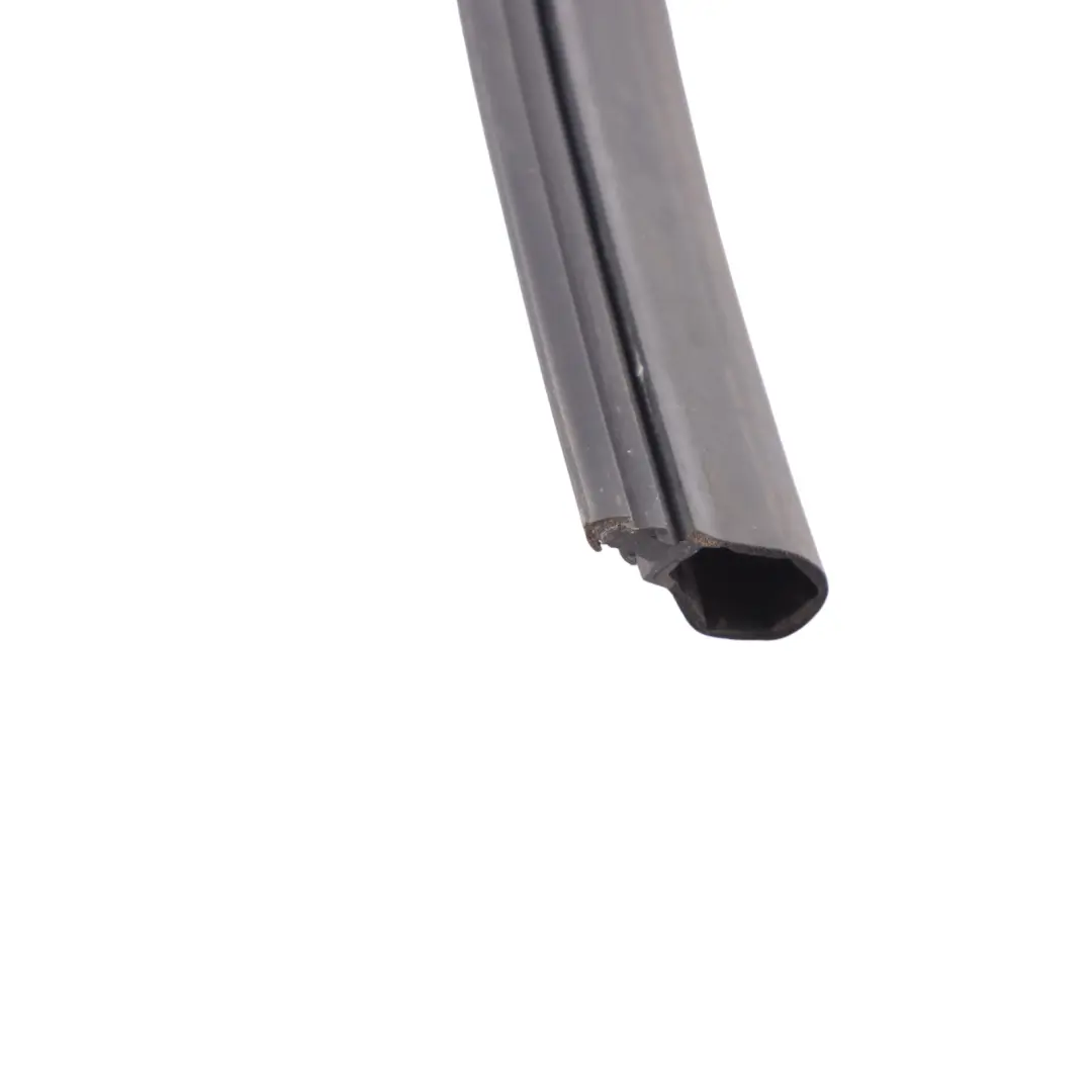  Guarnizione cappuccio Mercedes W177 W247 motore Guarnizione gomma - SKU A1778310000 - Numero di parte A1778310000