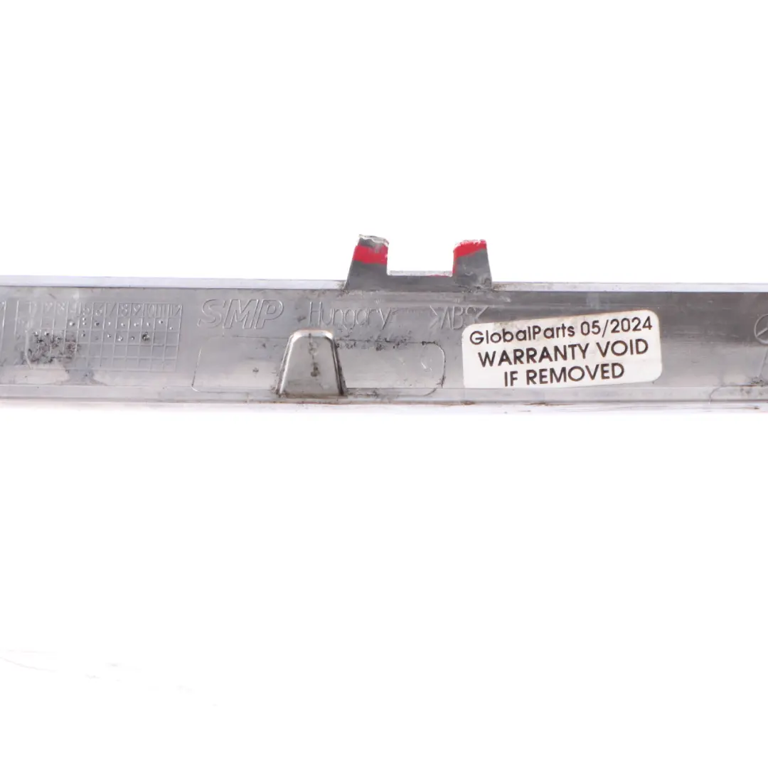 Radiator Grille Front Right O/S Panel Chrome to Mercedes V177 with Part number A1778881400 Mercedes V177 Radiator Grille Front Right O/S Panel Chrome - SKU A1778881400 - Part number A1778881400