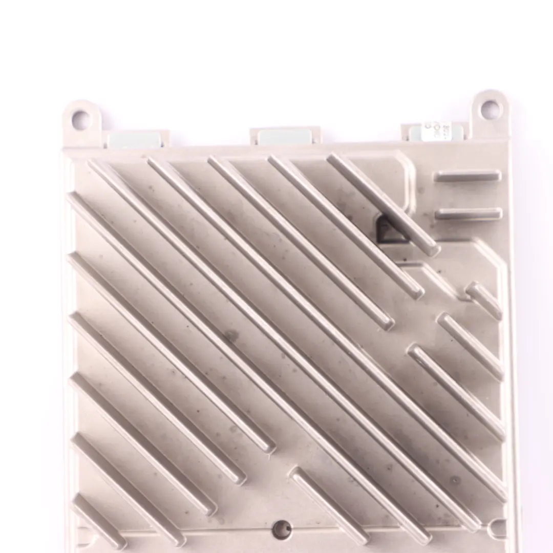 Amplificador Audio Radio Burmester para Mercedes C118 W177 W247 con número de pieza A1779007305 Mercedes C118 W177 W247 Amplificador Audio Radio Burmester - SKU A1779007305 - Número de pieza A1779007305