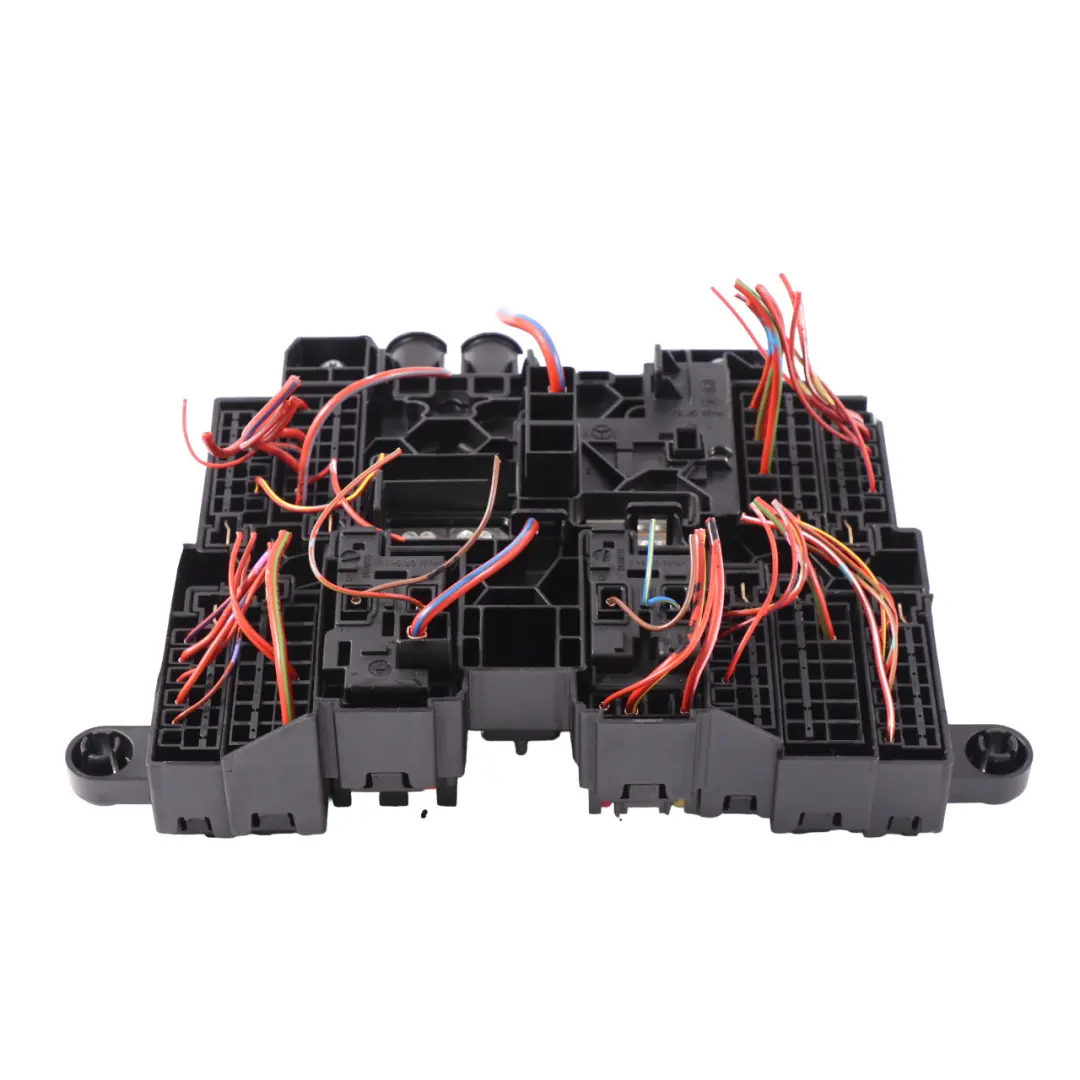 Sicherungs Kasten Relais Steuereinheit Modul für Mercedes C118 H243 W247 mit Teilenummer A1779061302 Mercedes C118 H243 W247 Sicherungs Kasten Relais Steuereinheit Modul - SKU A1779061302 - Teilenummer A1779061302