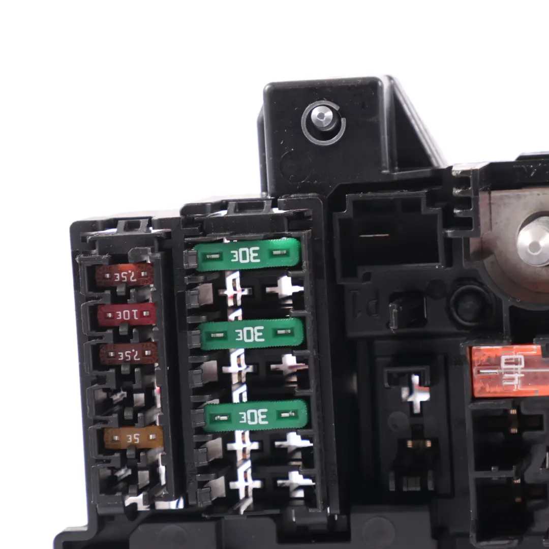 Caja Fusibles Relé Unidad Control Módulo para Mercedes C118 H243 W247 con número de pieza A1779061302 Mercedes C118 H243 W247 Caja Fusibles Relé Unidad Control Módulo - SKU A1779061302 - Número de pieza A1779061302