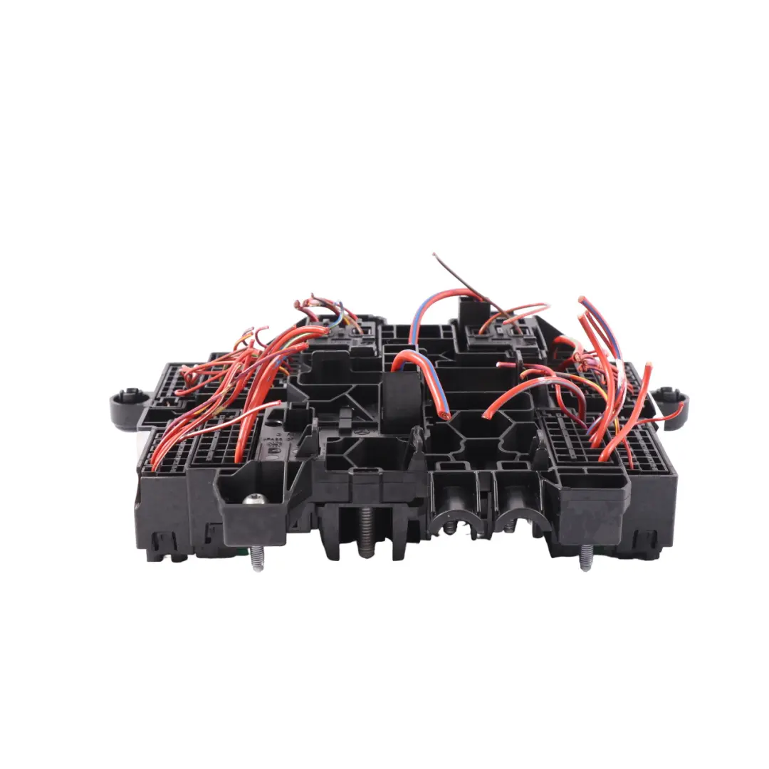 Sicherungs Kasten Relais Steuereinheit Modul für Mercedes C118 H243 W247 mit Teilenummer A1779061302 Mercedes C118 H243 W247 Sicherungs Kasten Relais Steuereinheit Modul - SKU A1779061302 - Teilenummer A1779061302