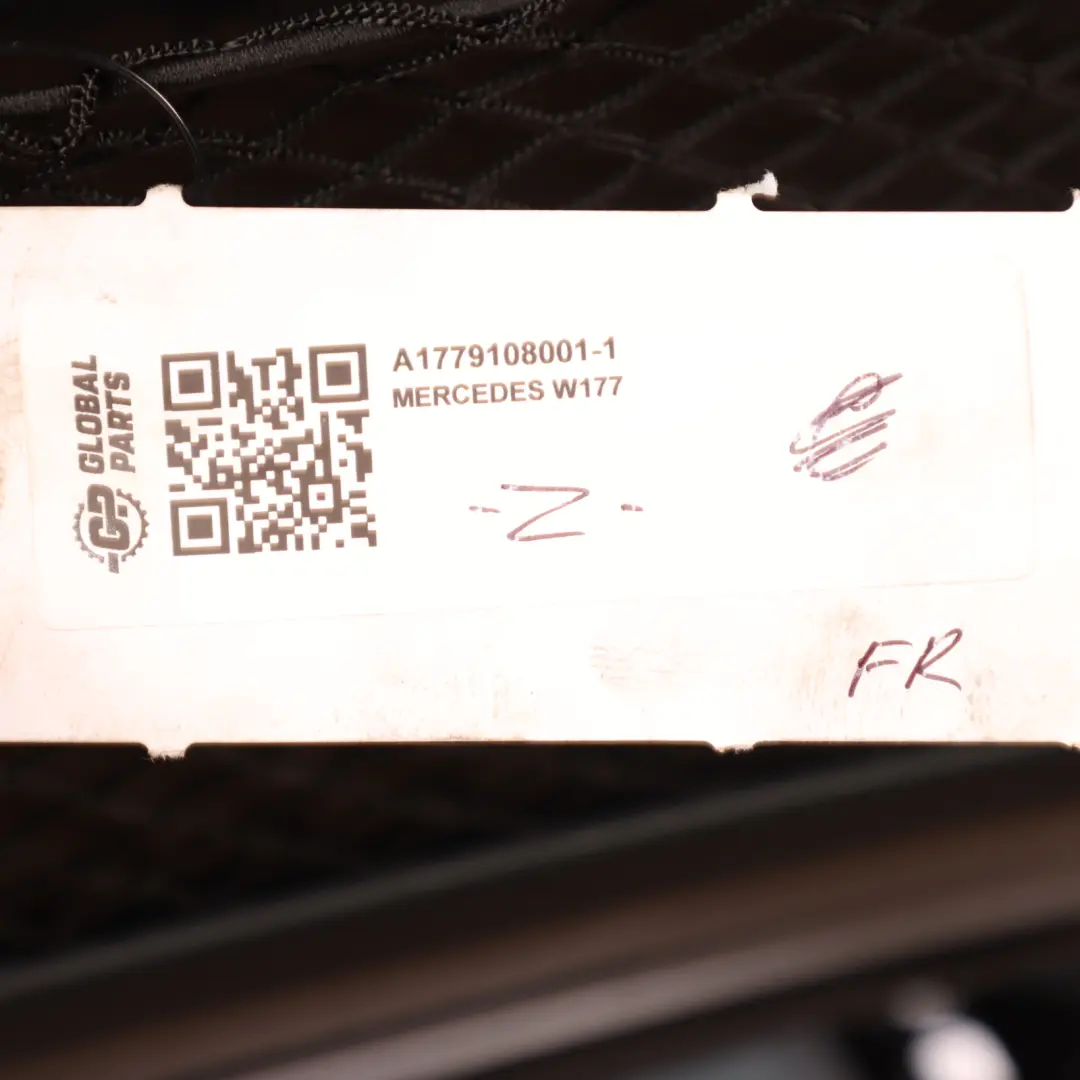 Siège Avant Droit Dossier Tissu Imitation Cuir Noir Rouge pour Mercedes W177 à propos du numéro de pièce A1779108001 Mercedes W177 Siège Avant Droit Dossier Tissu Imitation Cuir Noir Rouge - SKU A1779108001 - Numéro de pièce A1779108001